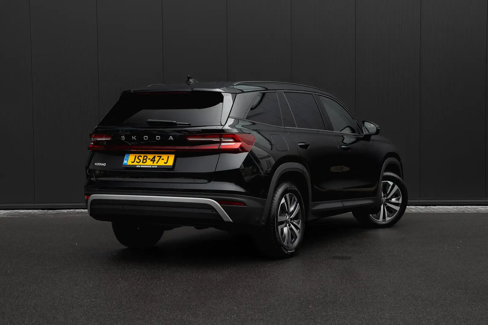 Skoda Kodiaq 1.5 TSI MHEV Business Edition 7p. | Trekhaak | Ada Noir - 2