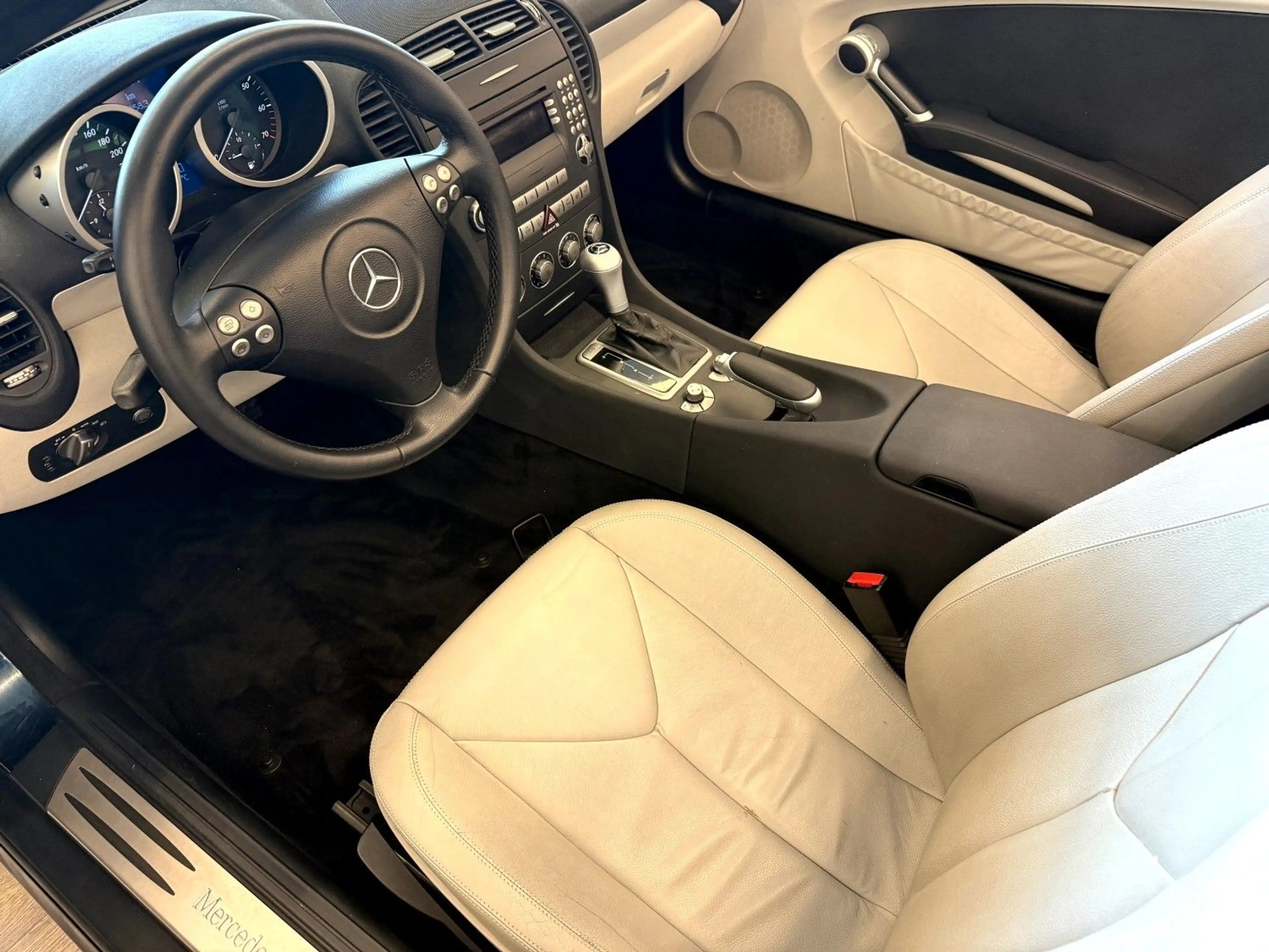Mercedes-Benz SLK 200 Roadster Edition Autom Leder Klima Navi — photo 3