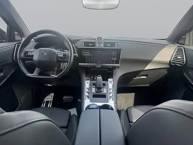 DS Automobiles DS 7 view 10