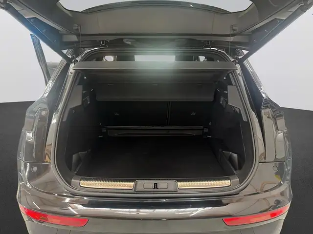 DS Automobiles DS 7 view 7