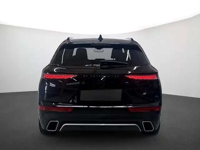 DS Automobiles DS 7 view 3