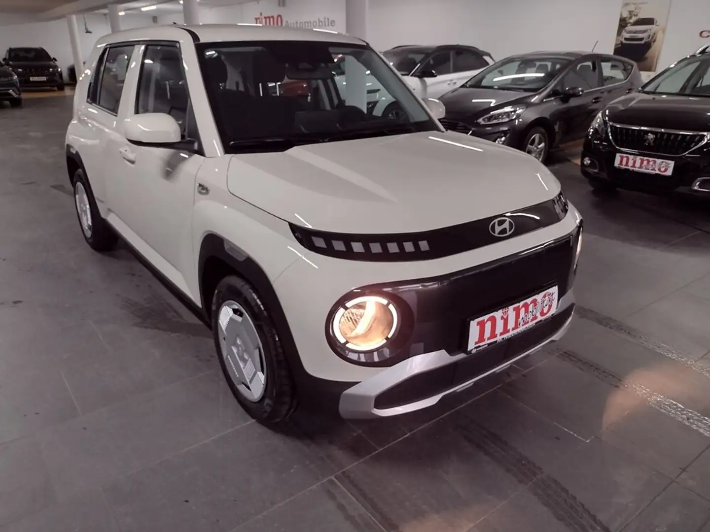 Hyundai Inster Elektro 49kWh Smart Line Blanco - 1