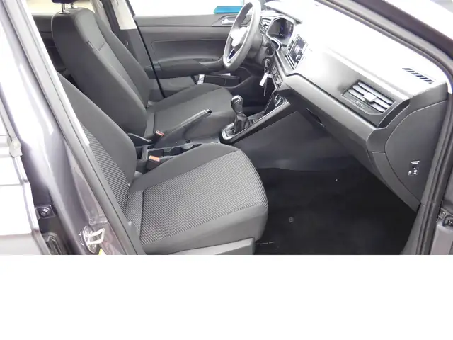 Volkswagen Taigo view 11