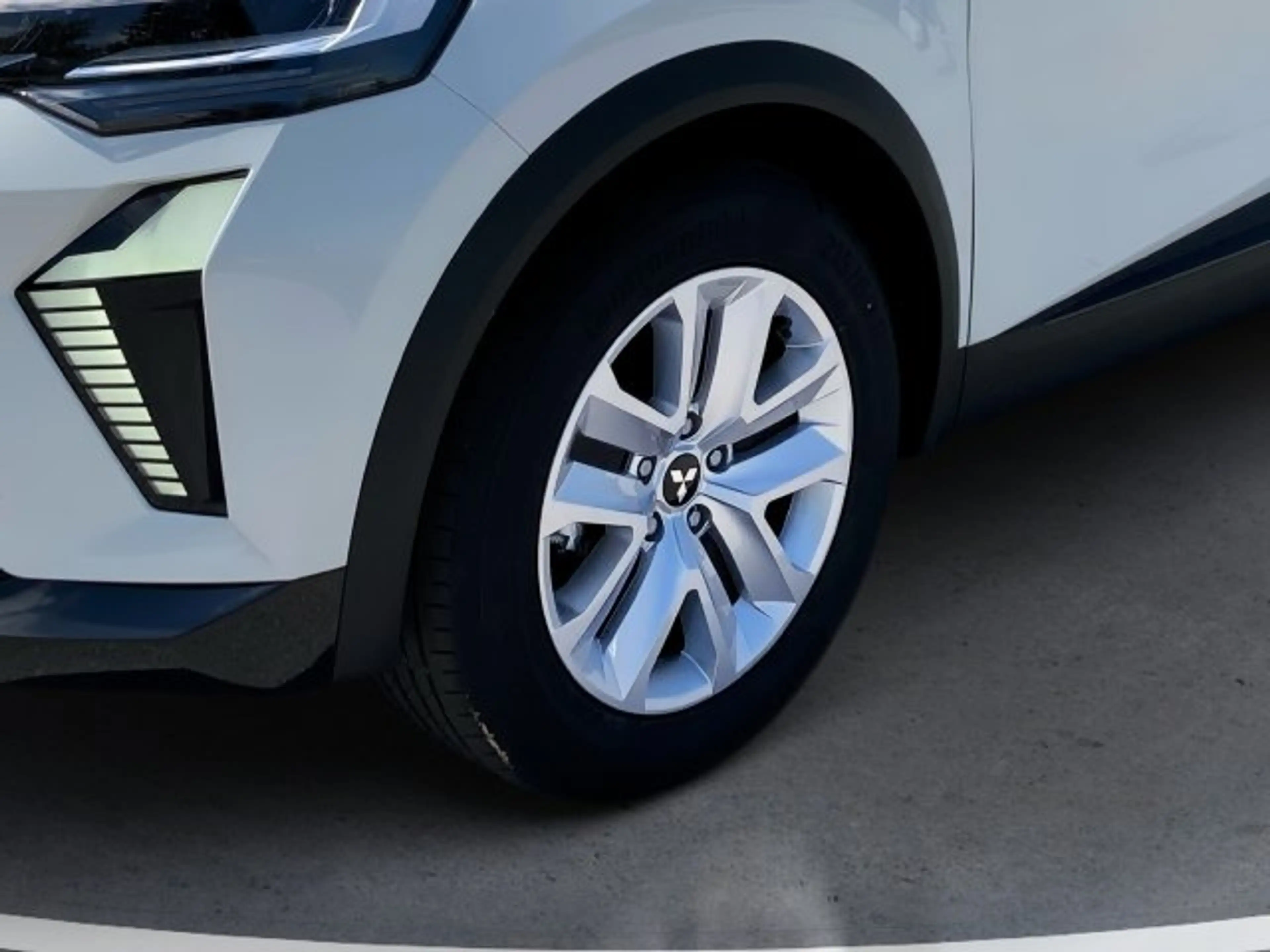 Mitsubishi Grandis 1,3 Petrol Invite C 26 — photo 5
