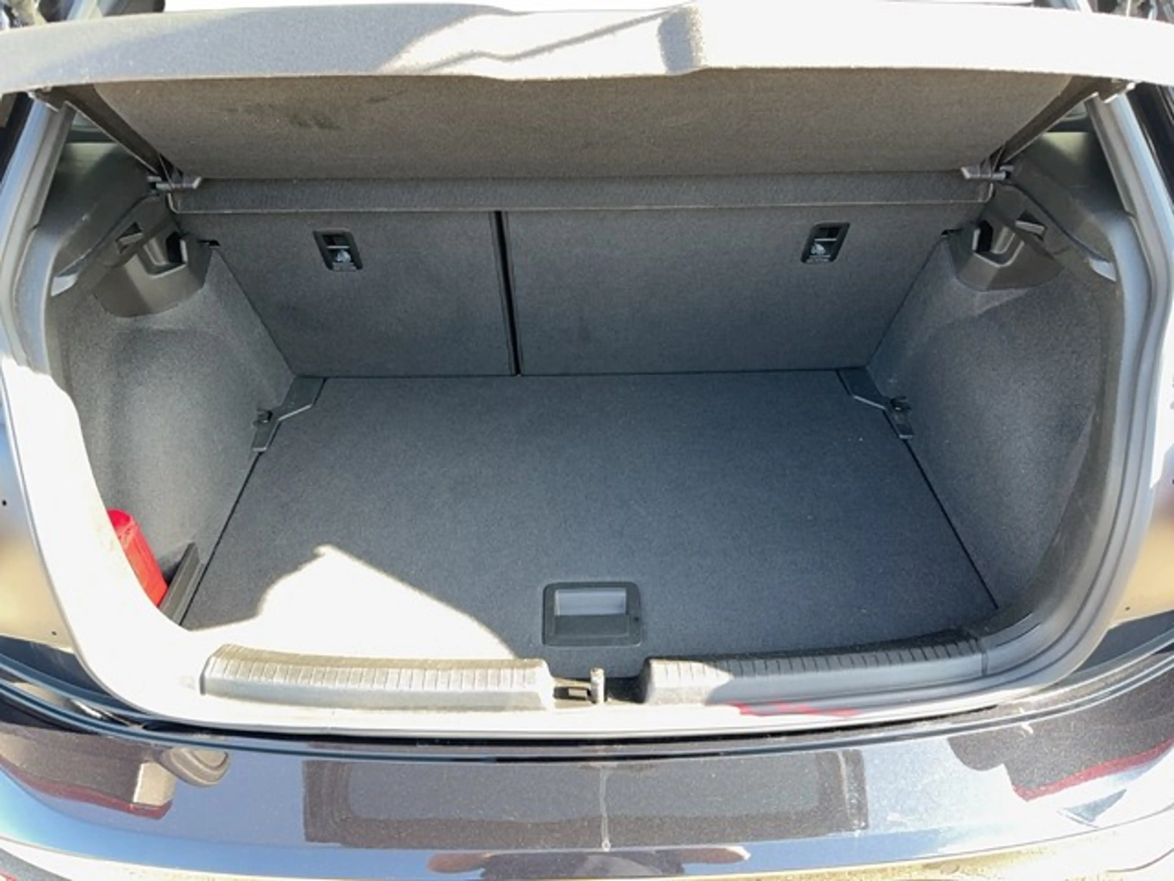Volkswagen Polo 1.0 TSI DSG R-Line — photo 12