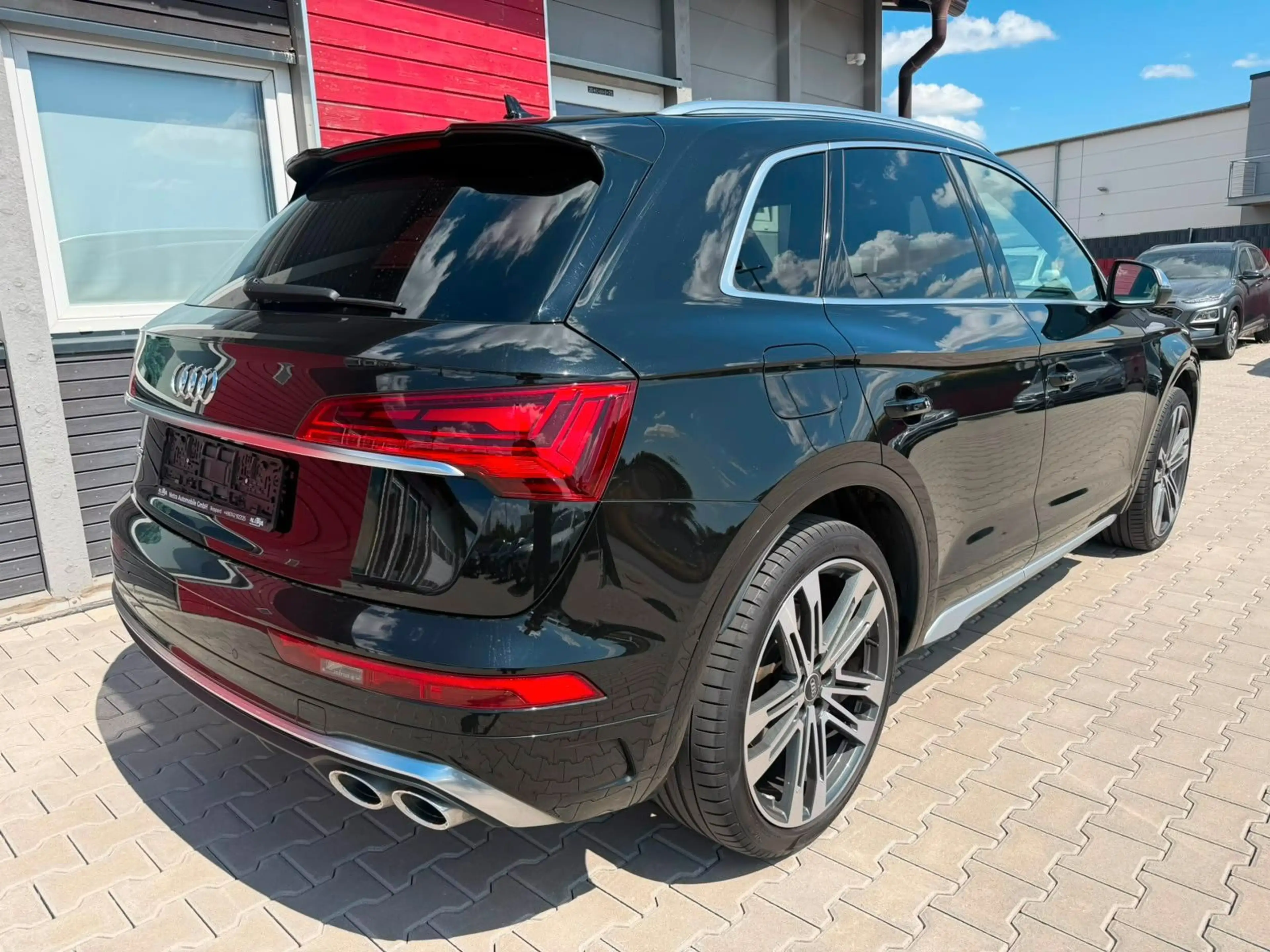 Audi SQ5 *HEAD-UP*PANO*STHZ*KAMERA*LUFT*KEYLESS* — photo 2