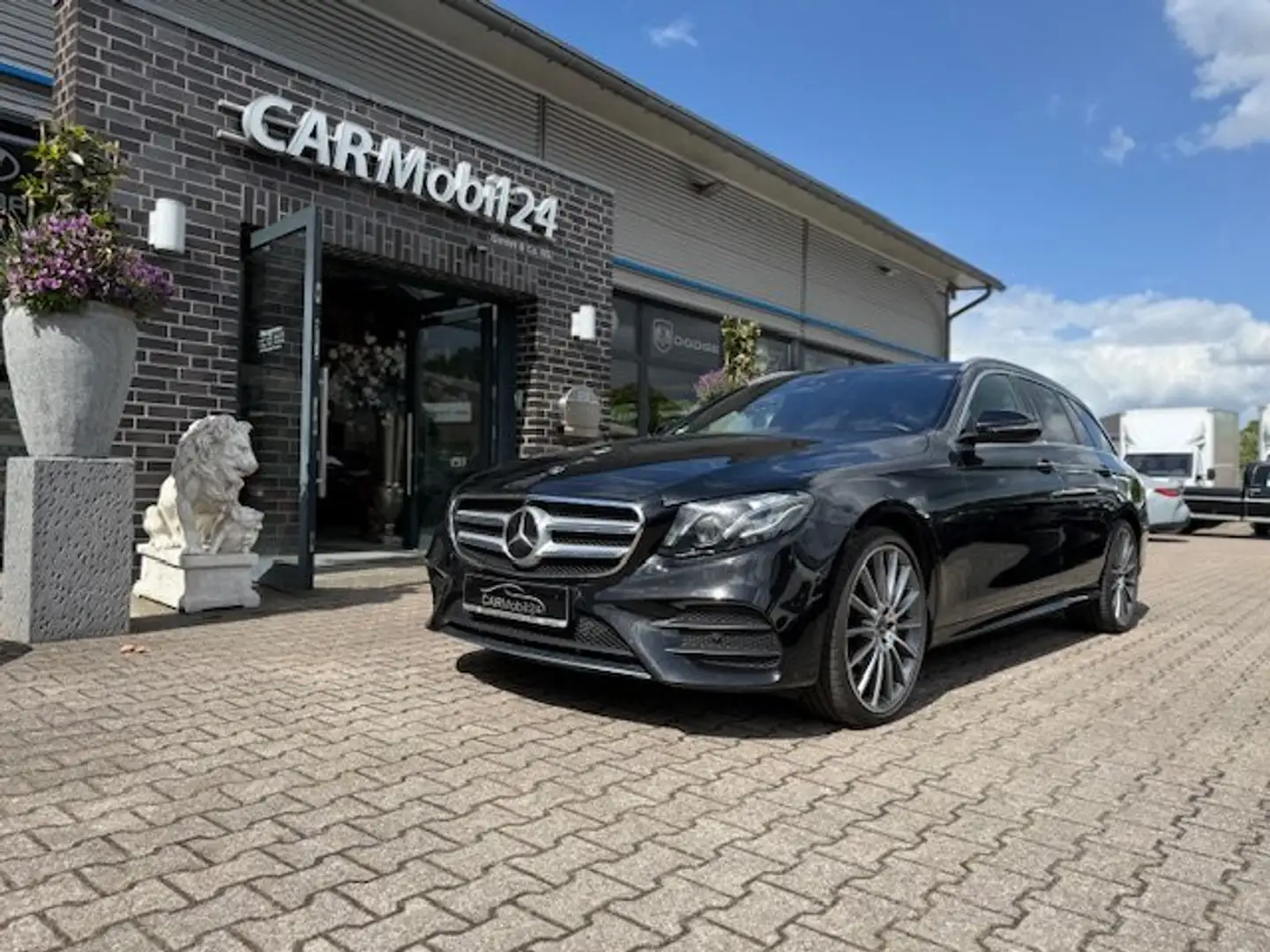 Mercedes-Benz E 400 d 4Matic T 9G-TRONIC AMG Line*HUD*Nav*R-Cam* Schwarz - 1