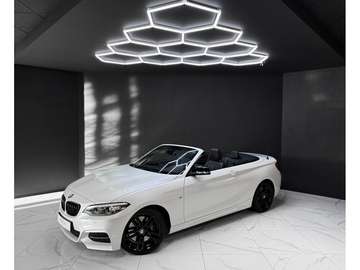 M i M240i xDrive Cabriolet