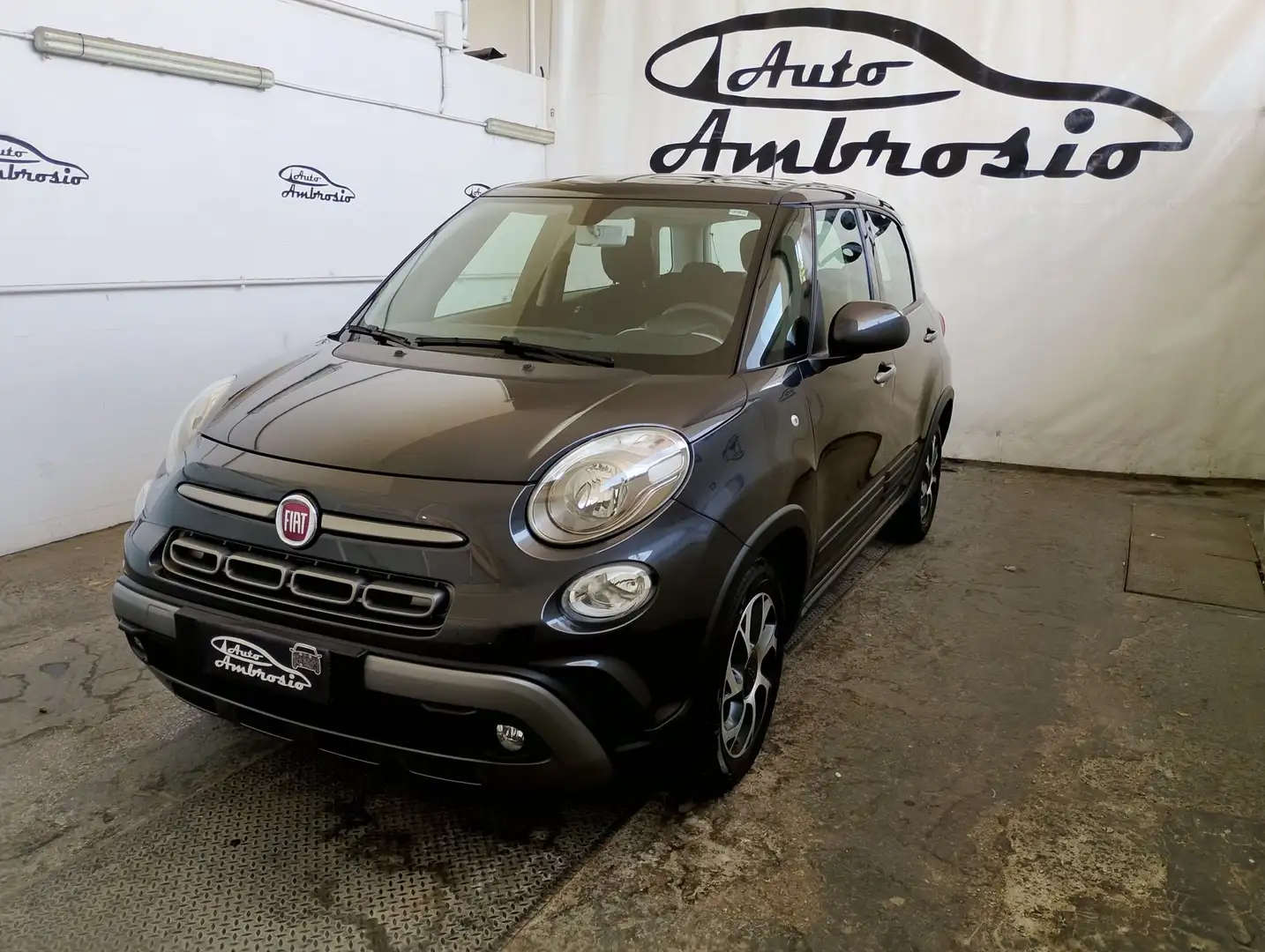 Fiat 500L 1.4 95 CV City Cross da 139,00 al  mese Grijs - 1
