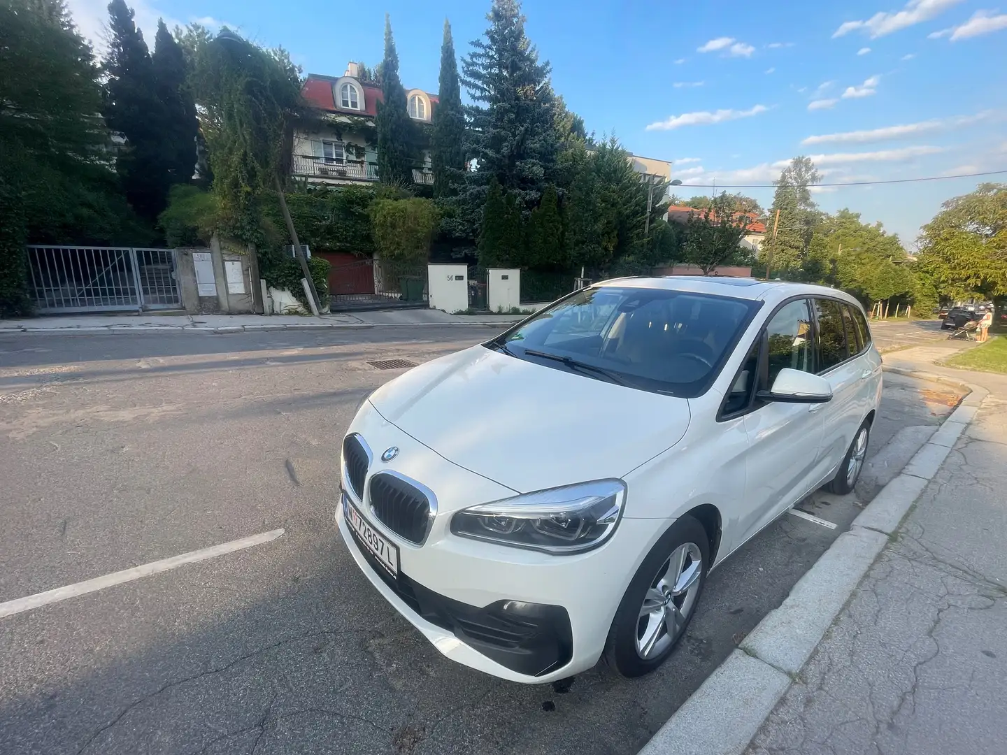 BMW 218 218d Gran Tourer Aut. 7 Sitzer Weiß - 2