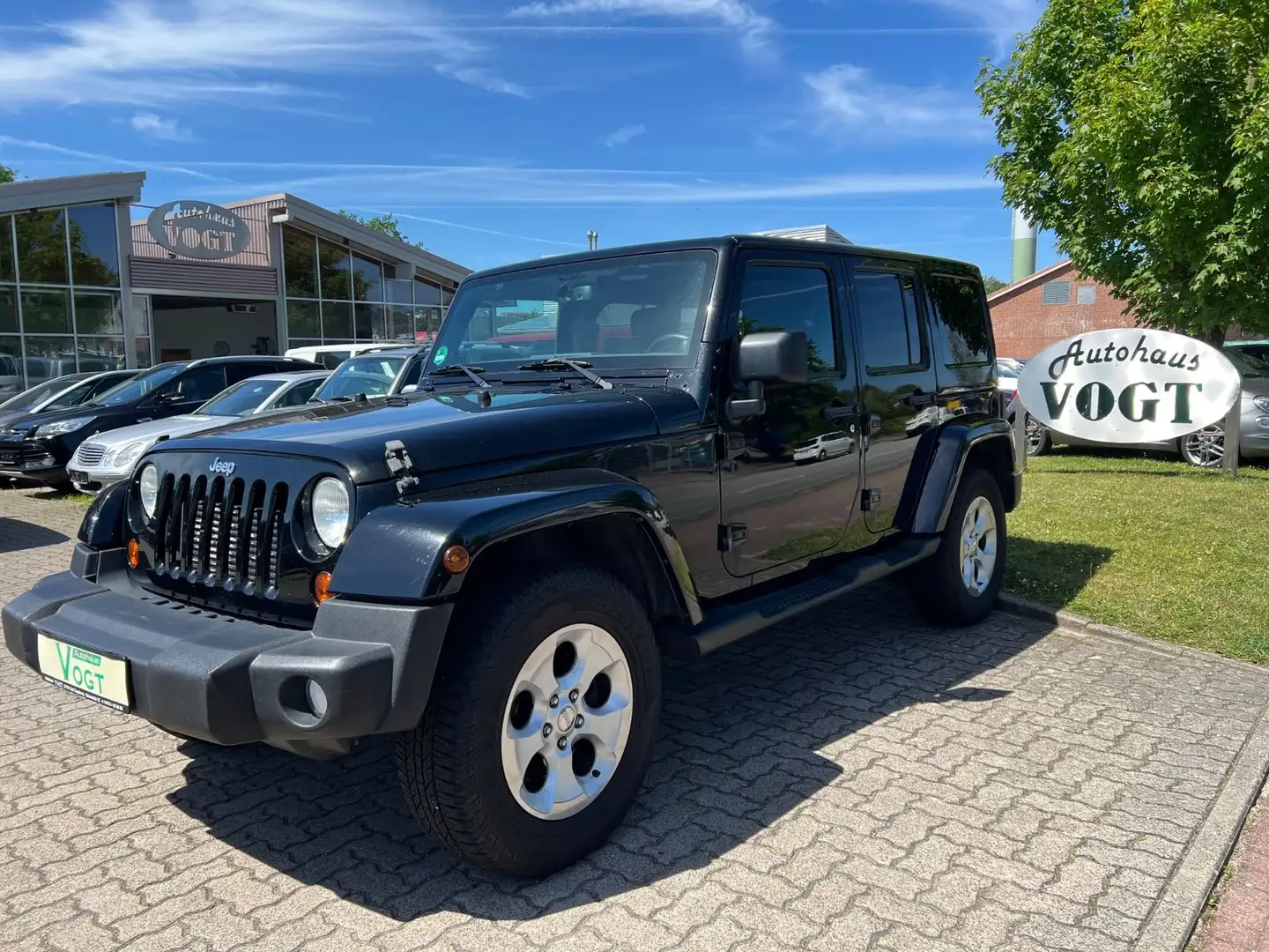 Jeep Wrangler / Wrangler Unlimited Sahara Noir - 1