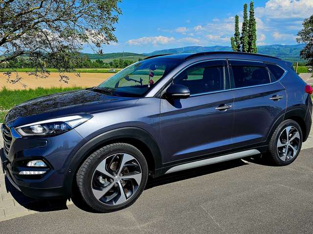 Imagine Hyundai TUCSON