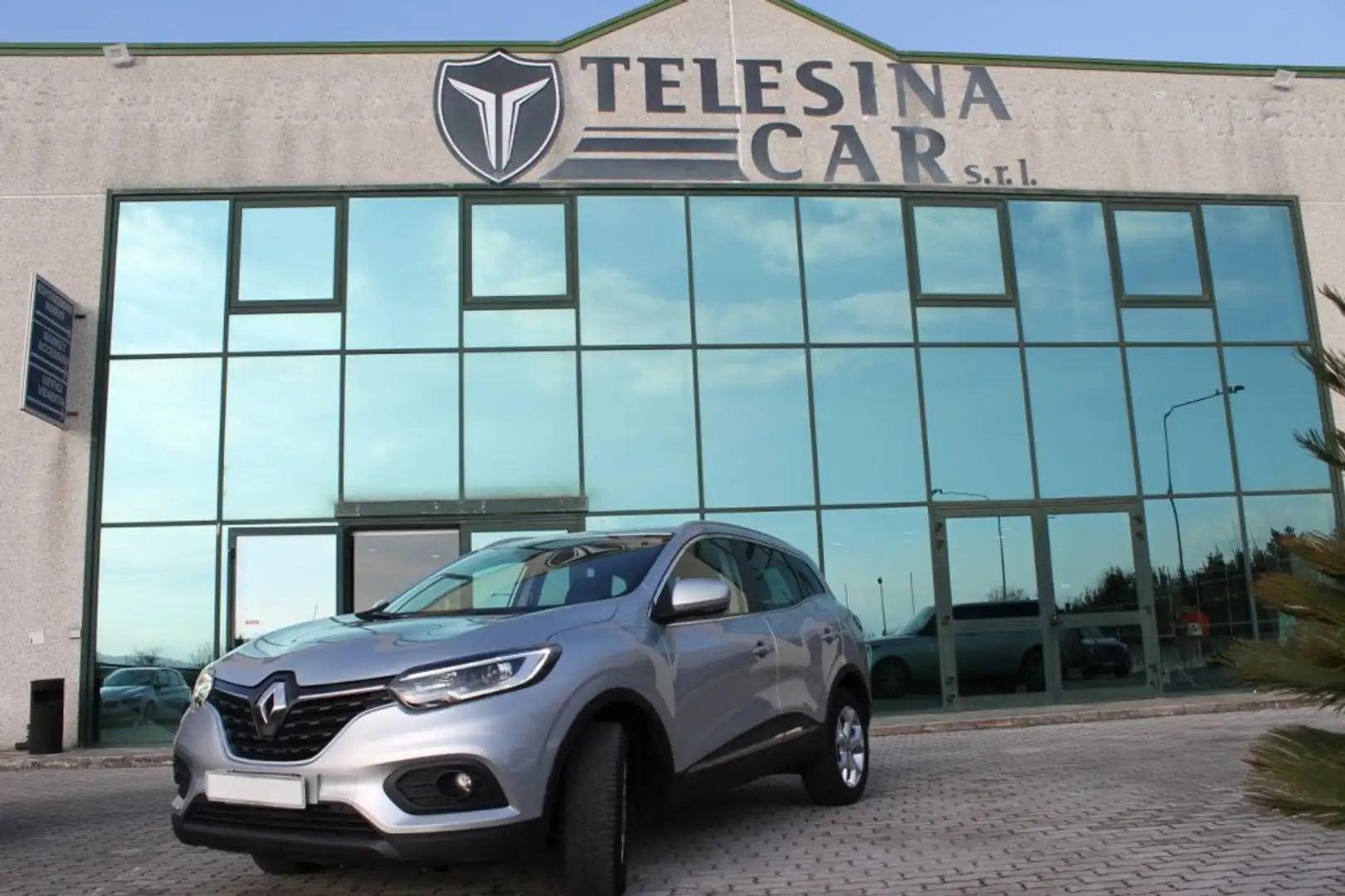 Renault Kadjar 1.5 Blue dCi EDC 115CV Sport Edition Grijs - 1