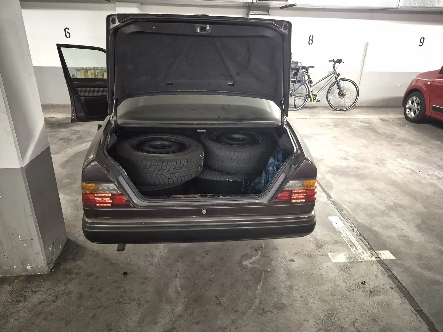 Mercedes-Benz 230 Gut - 2