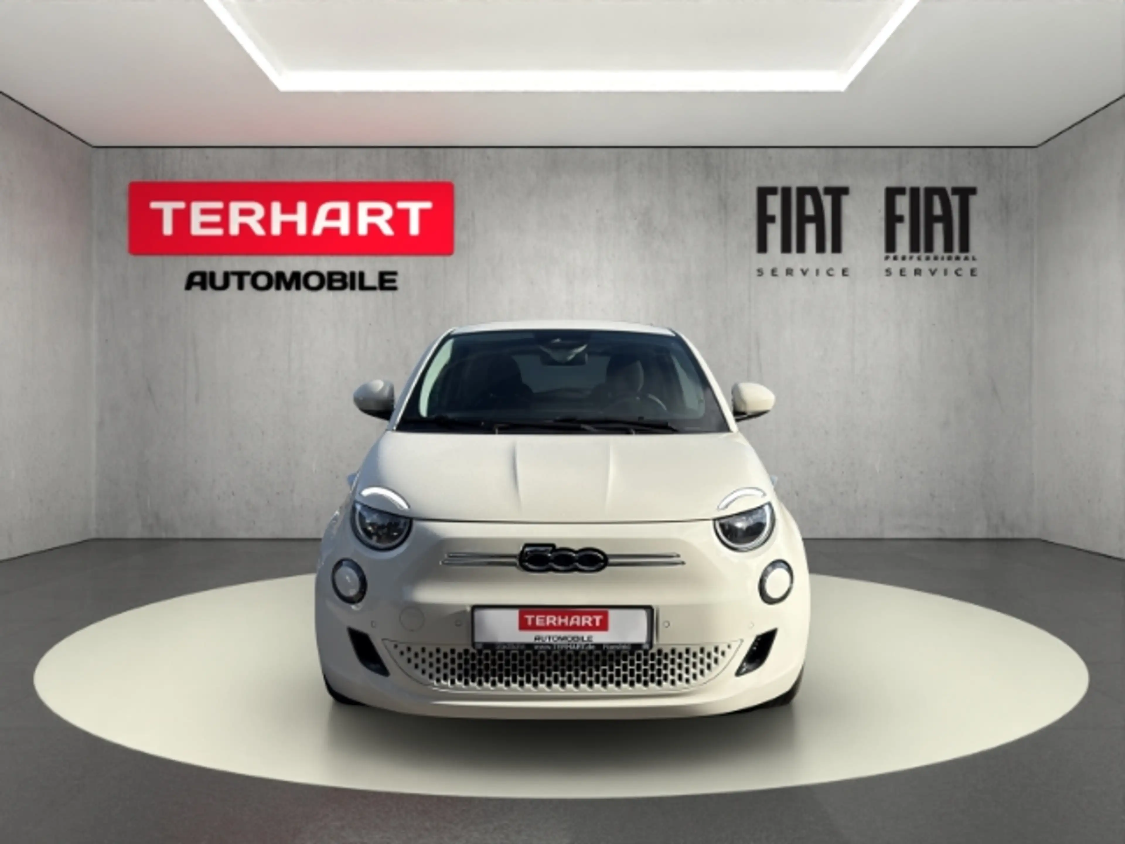 Fiat 500e Basis/Navi/RFK/Alu/Apple&Android — photo 5