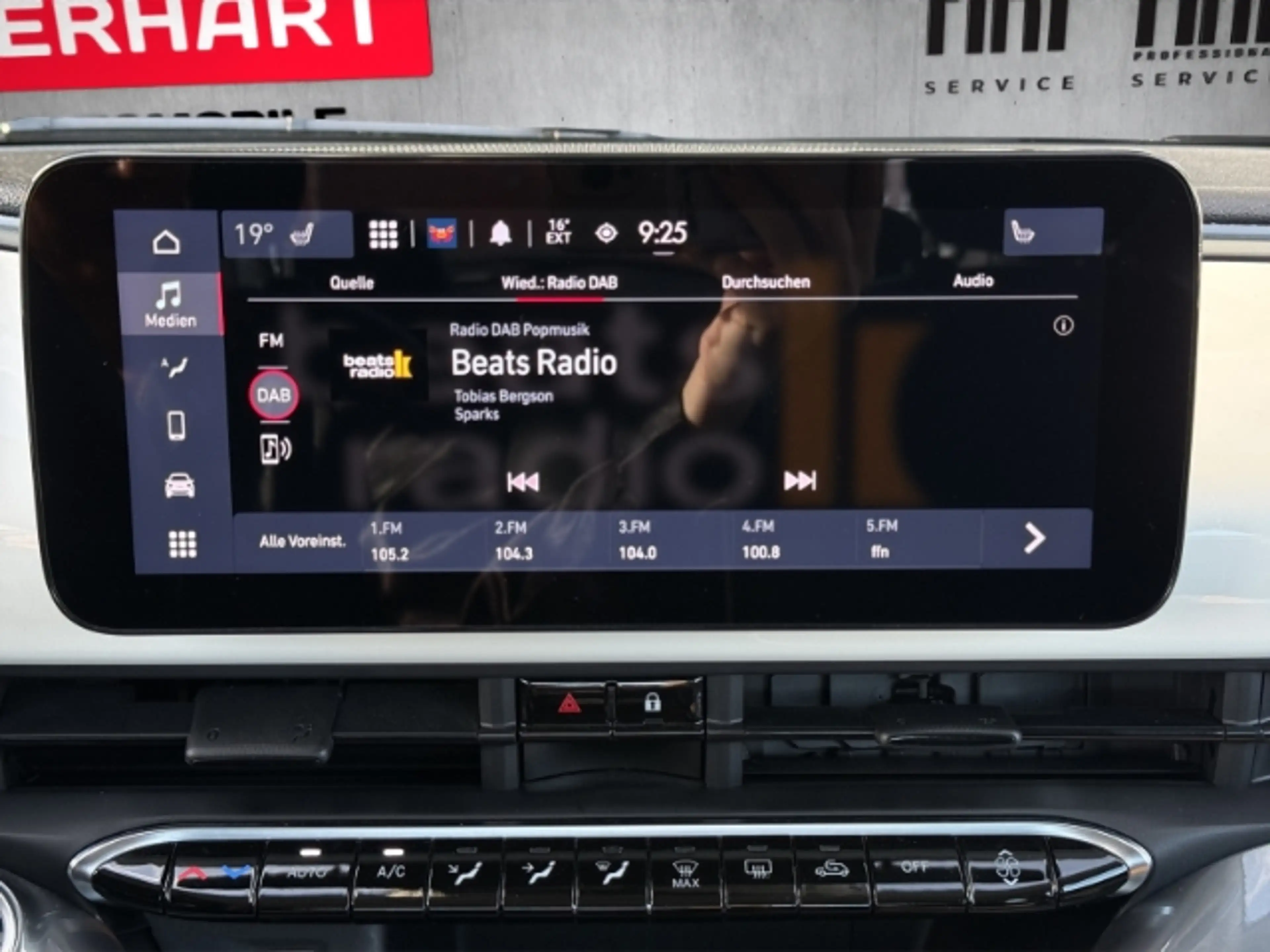 Fiat 500e Basis/Navi/RFK/Alu/Apple&Android — photo 14