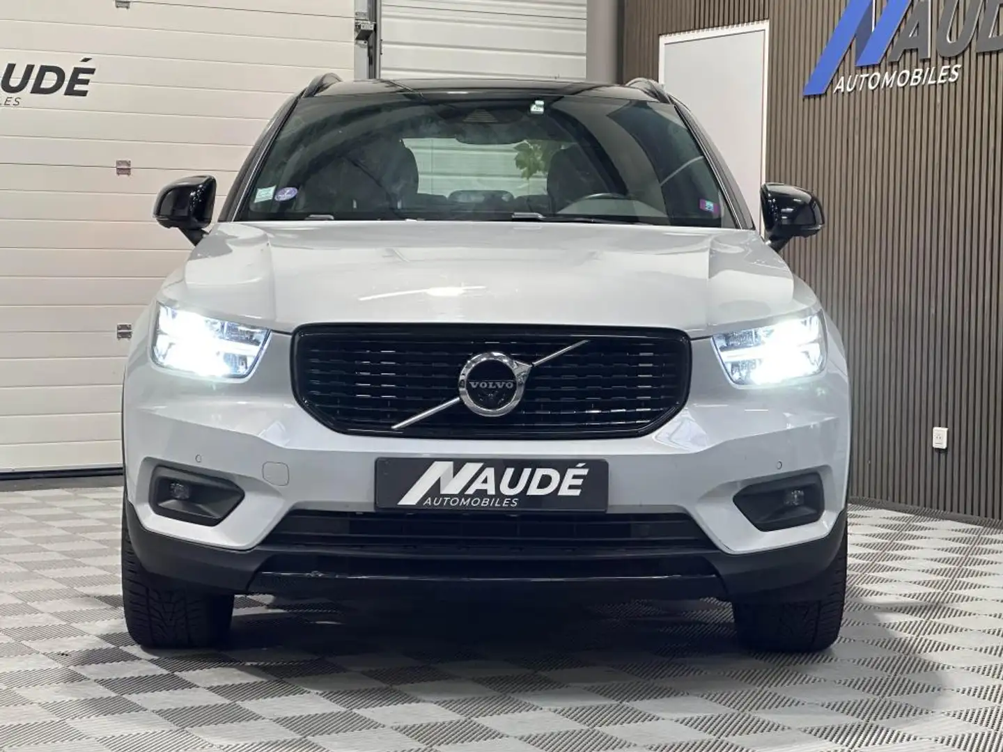Volvo XC40 R-Design T5 Recharge 262ch BV DCT 7 Gris - 2