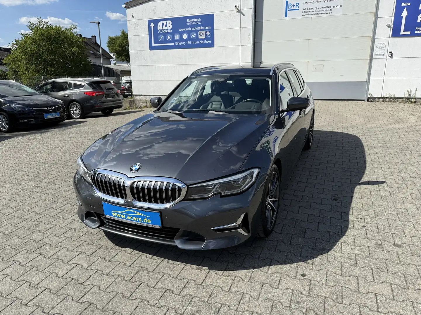 BMW 320 320dA Luxury Line 2,0 Navi LED Leder Head-Up SHA S Gris - 1