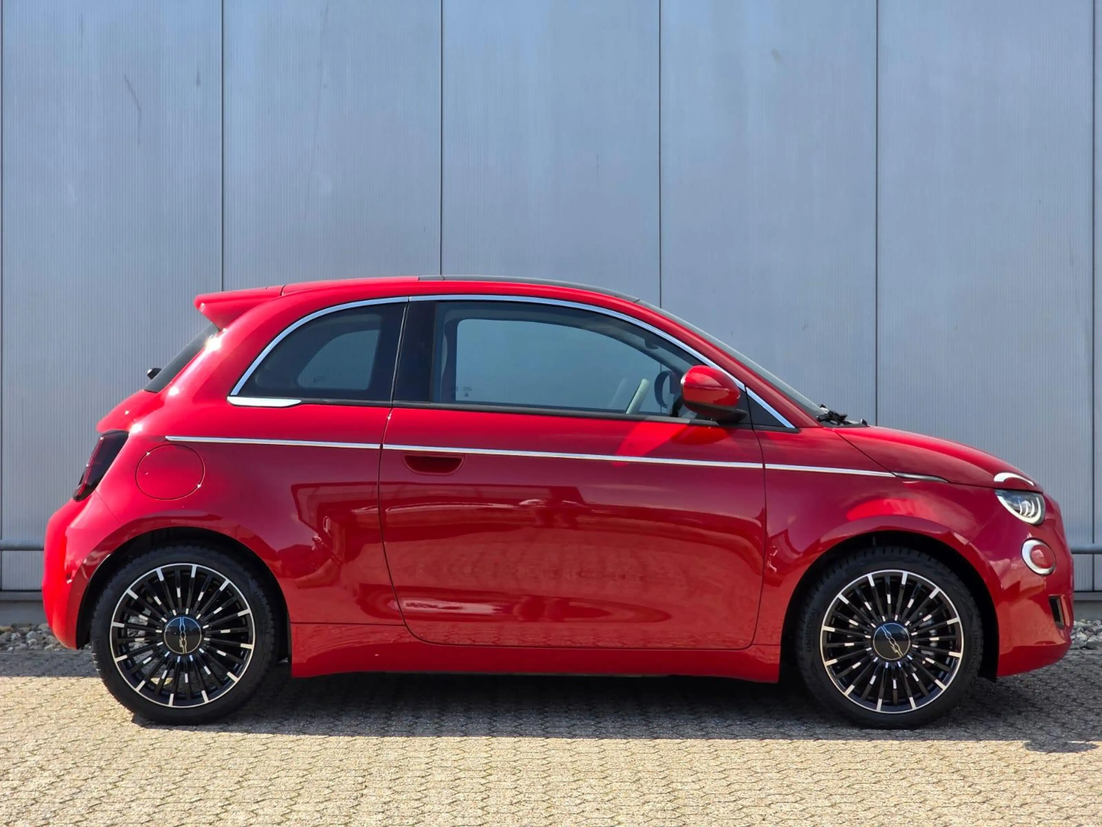 Fiat 500 La Prima 42 kWh Navigatie | Lederen bekleding | SO — photo 4