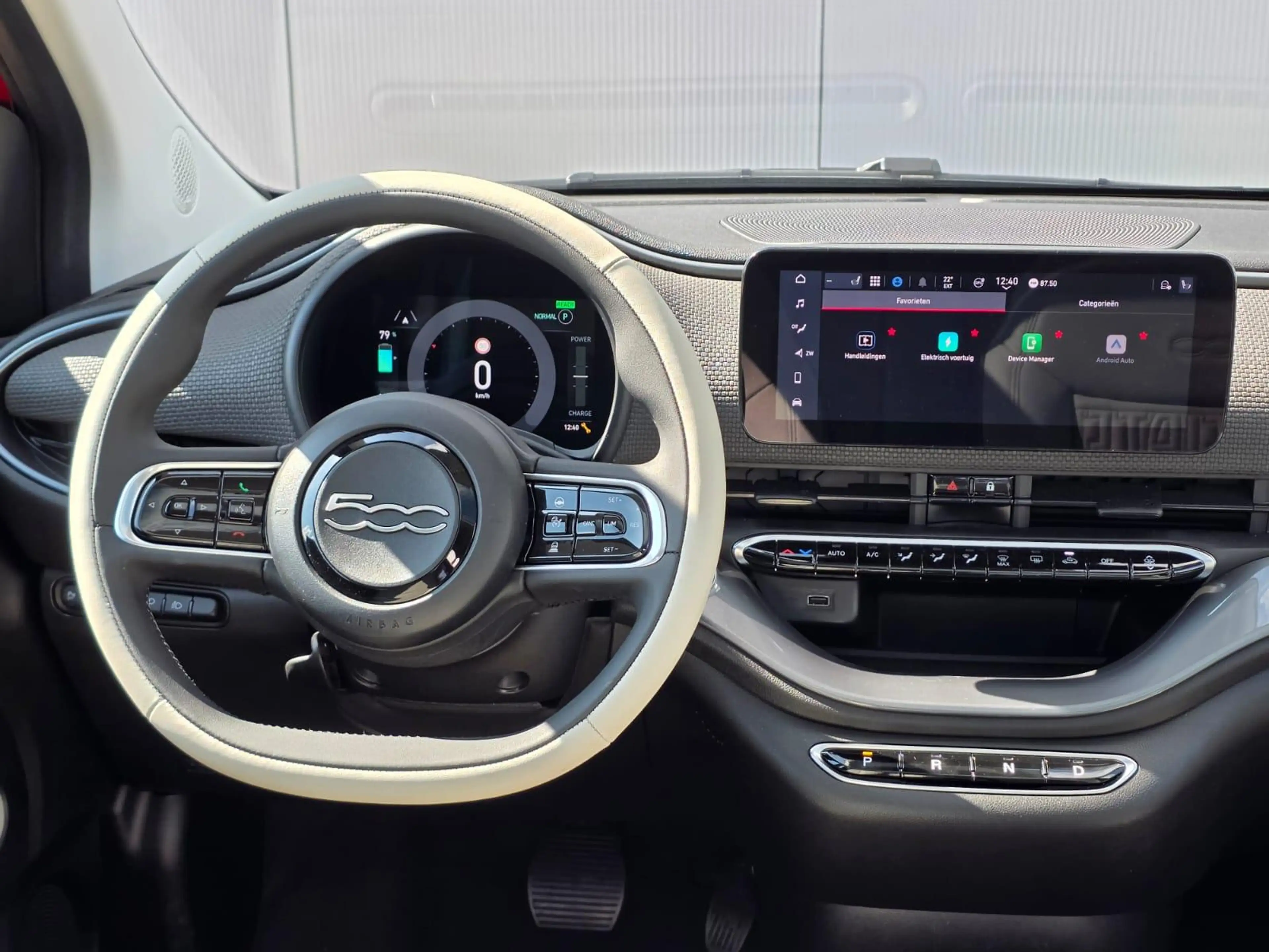Fiat 500 La Prima 42 kWh Navigatie | Lederen bekleding | SO — photo 10