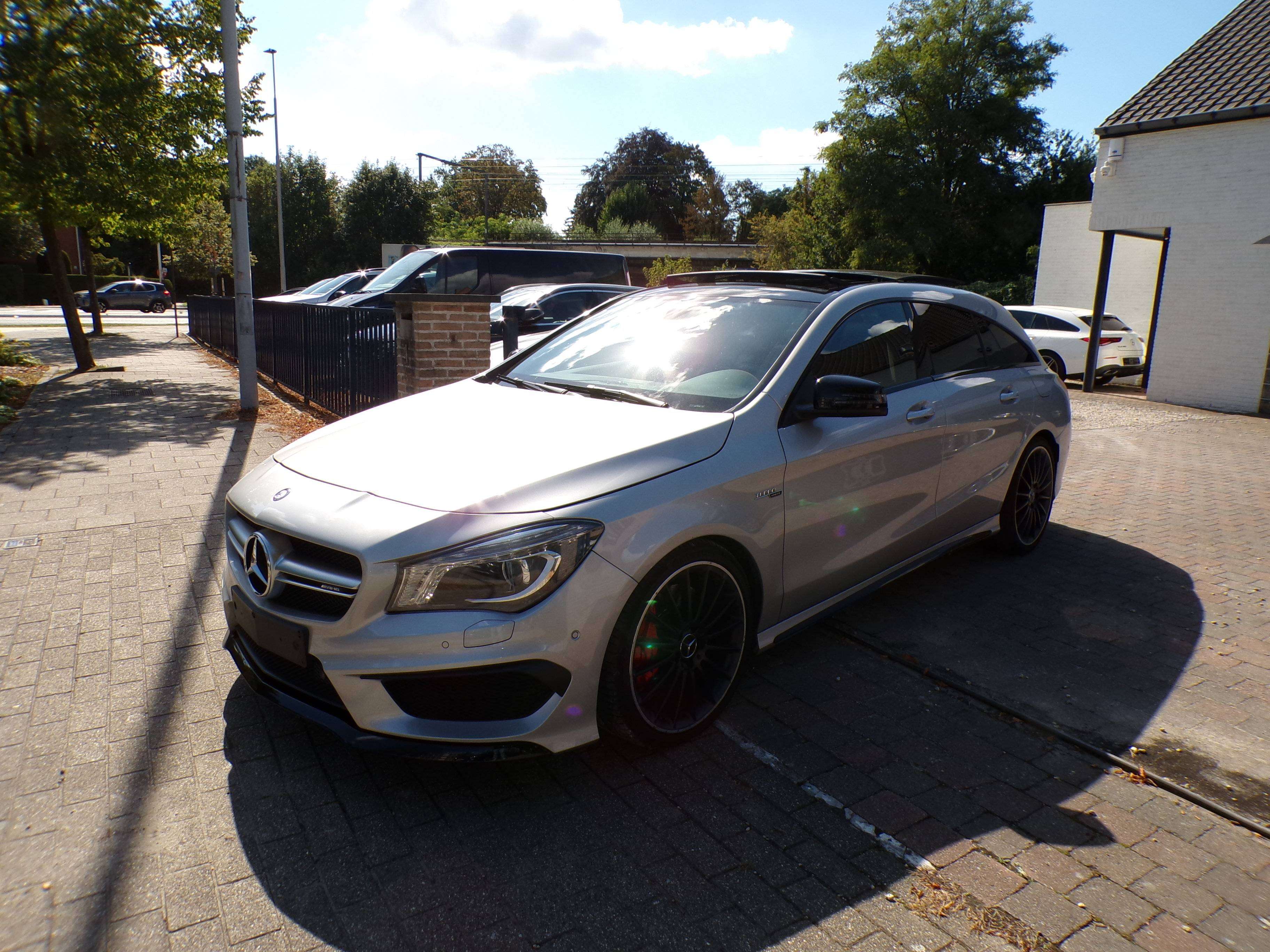 Mercedes-Benz CLA 45 AMG