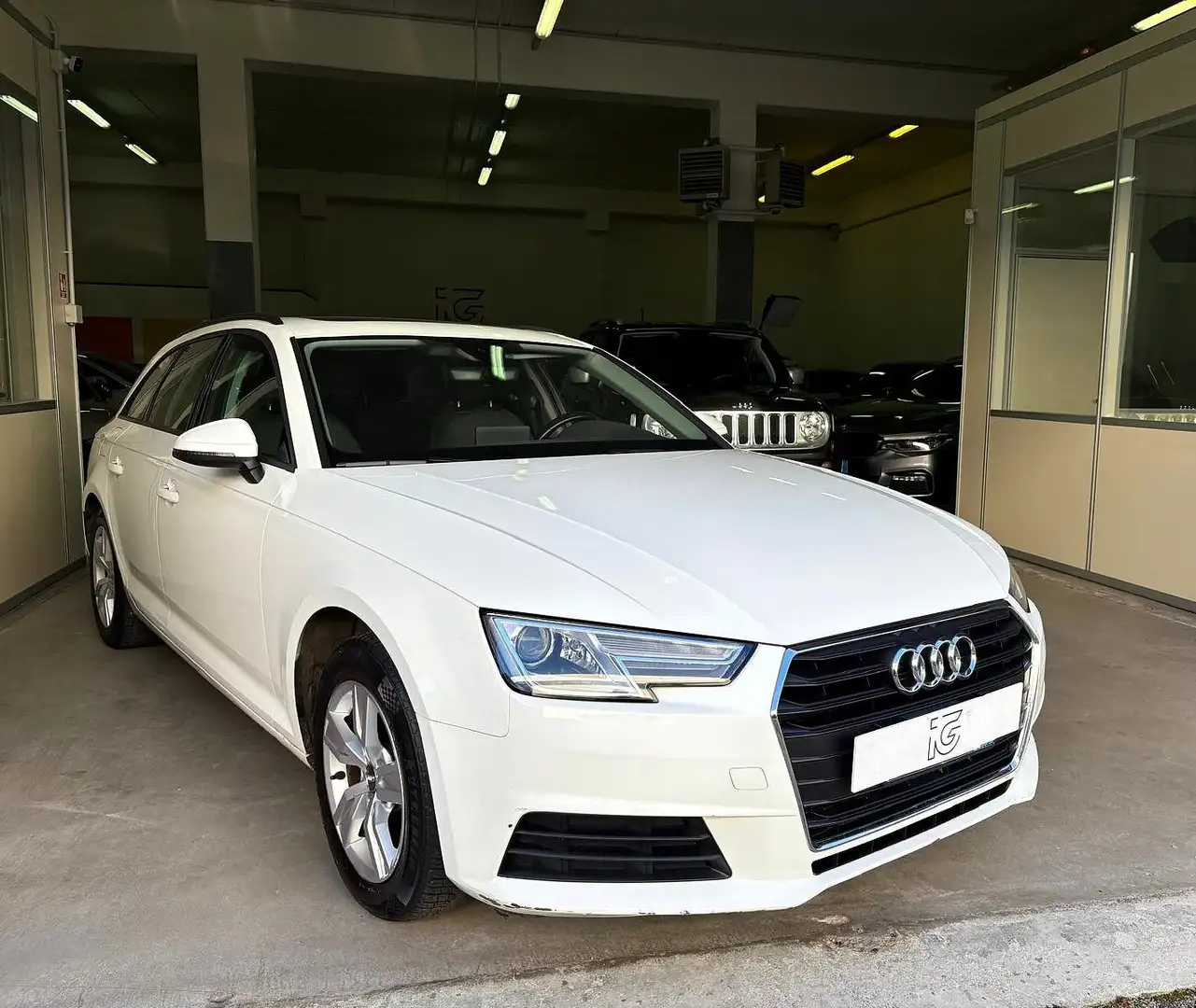 Audi A4 Avant 2.0 tdi 122cv Wit - 2