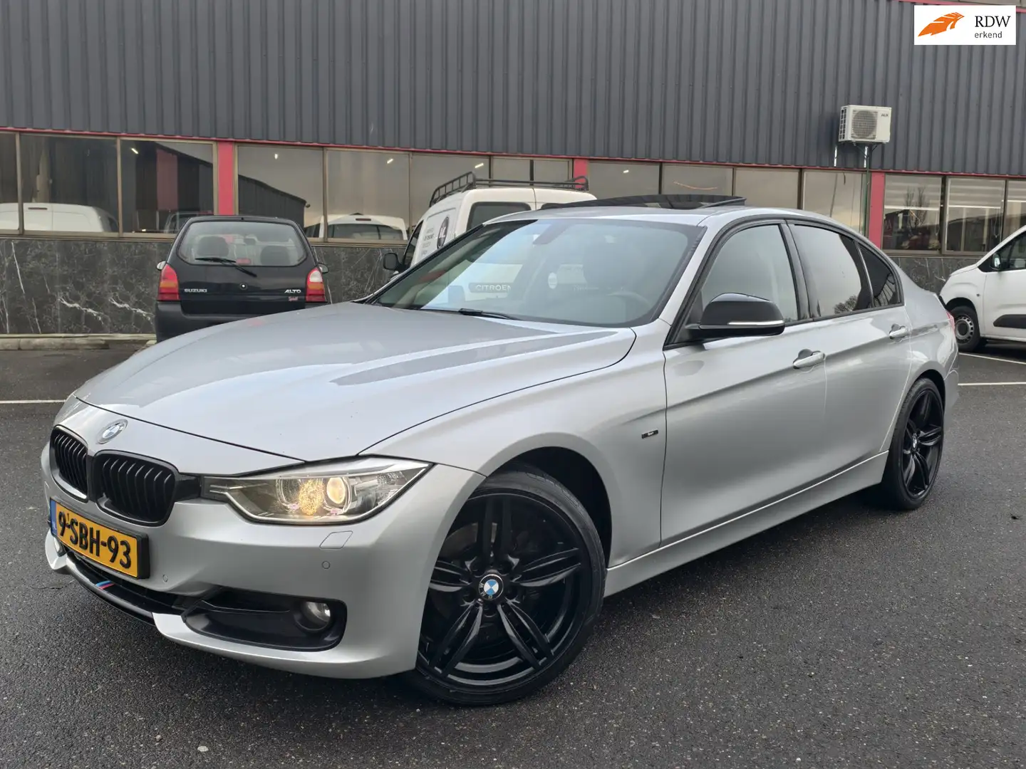 BMW 320 3-serie 320i High Executive / AUTOMAAT / OPEN DAK Grau - 1
