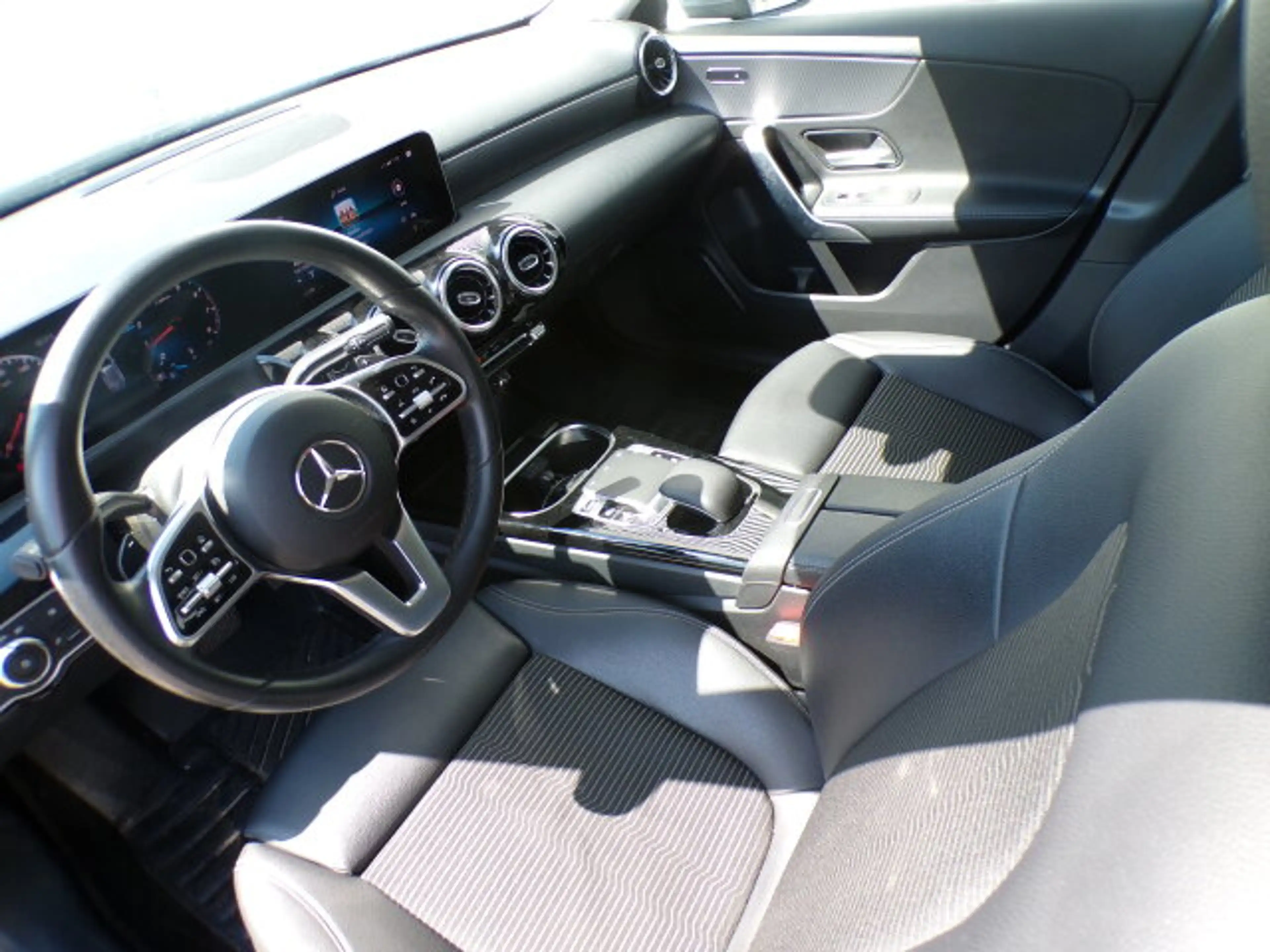 Mercedes-Benz A 200 A 200 Progressive Navi/Autom./LED Klima/Sitzhzg. — photo 8