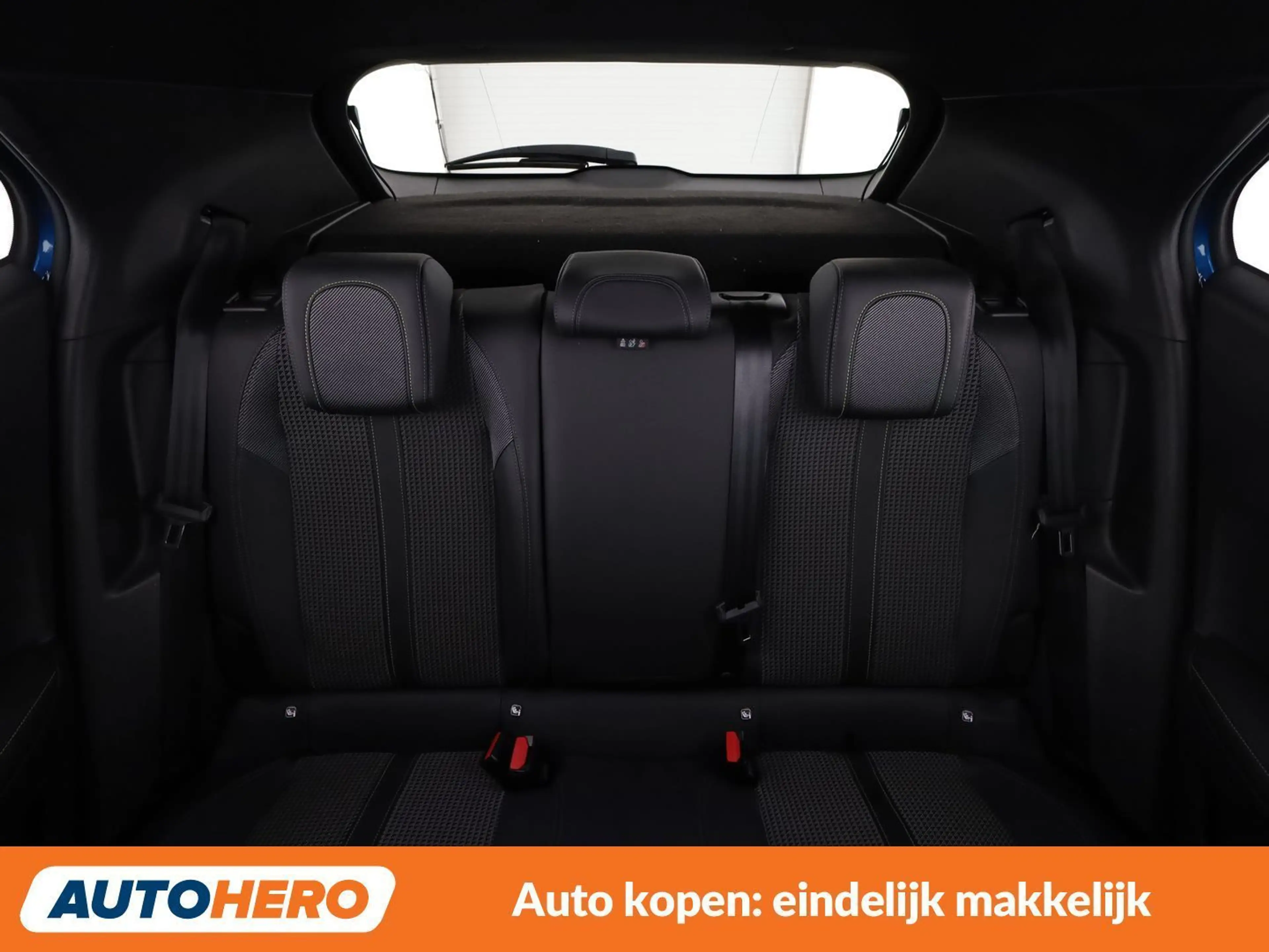 Peugeot e-2008 electric drive 100 kW e GT — photo 16