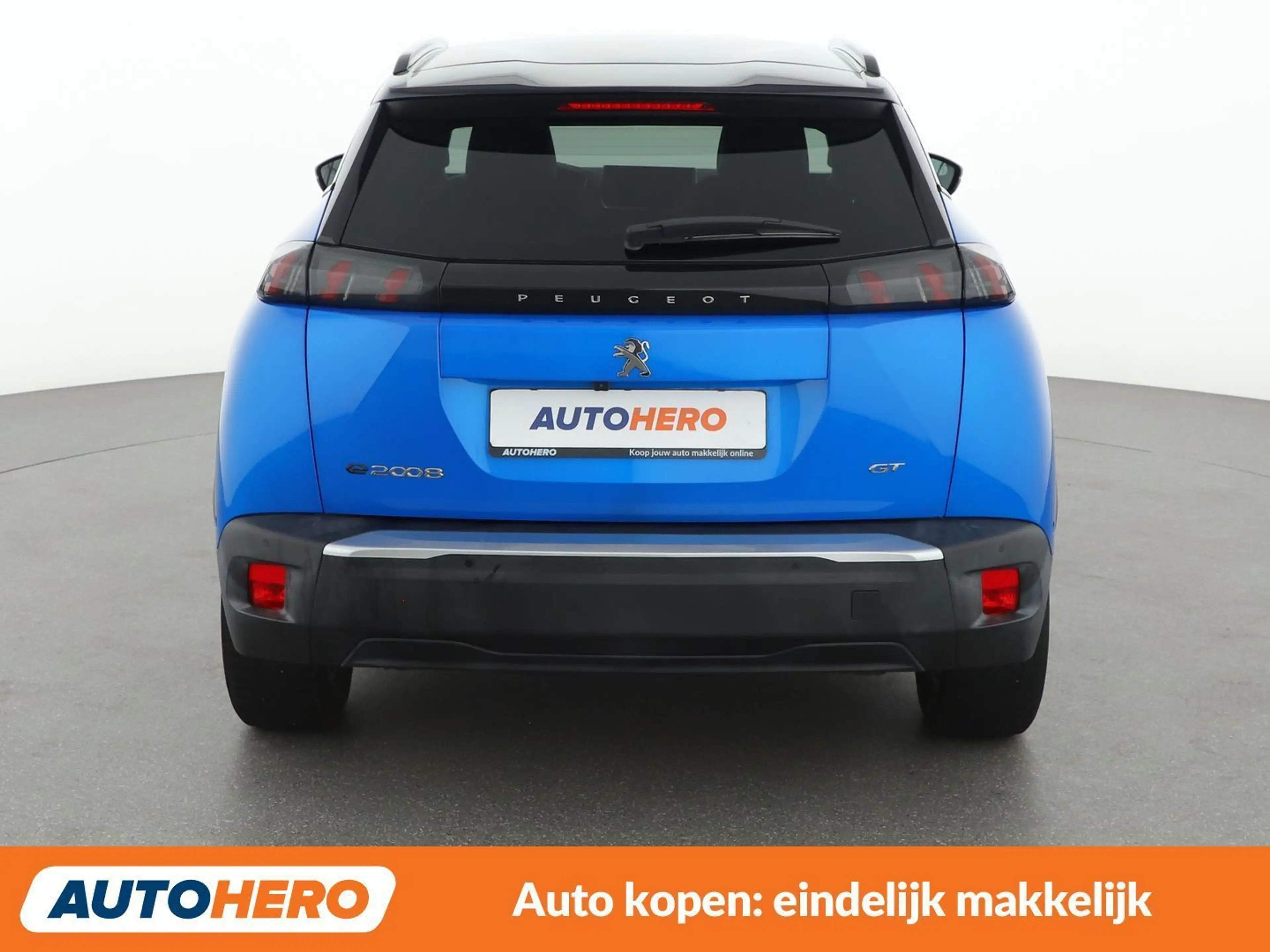 Peugeot e-2008 electric drive 100 kW e GT — photo 5