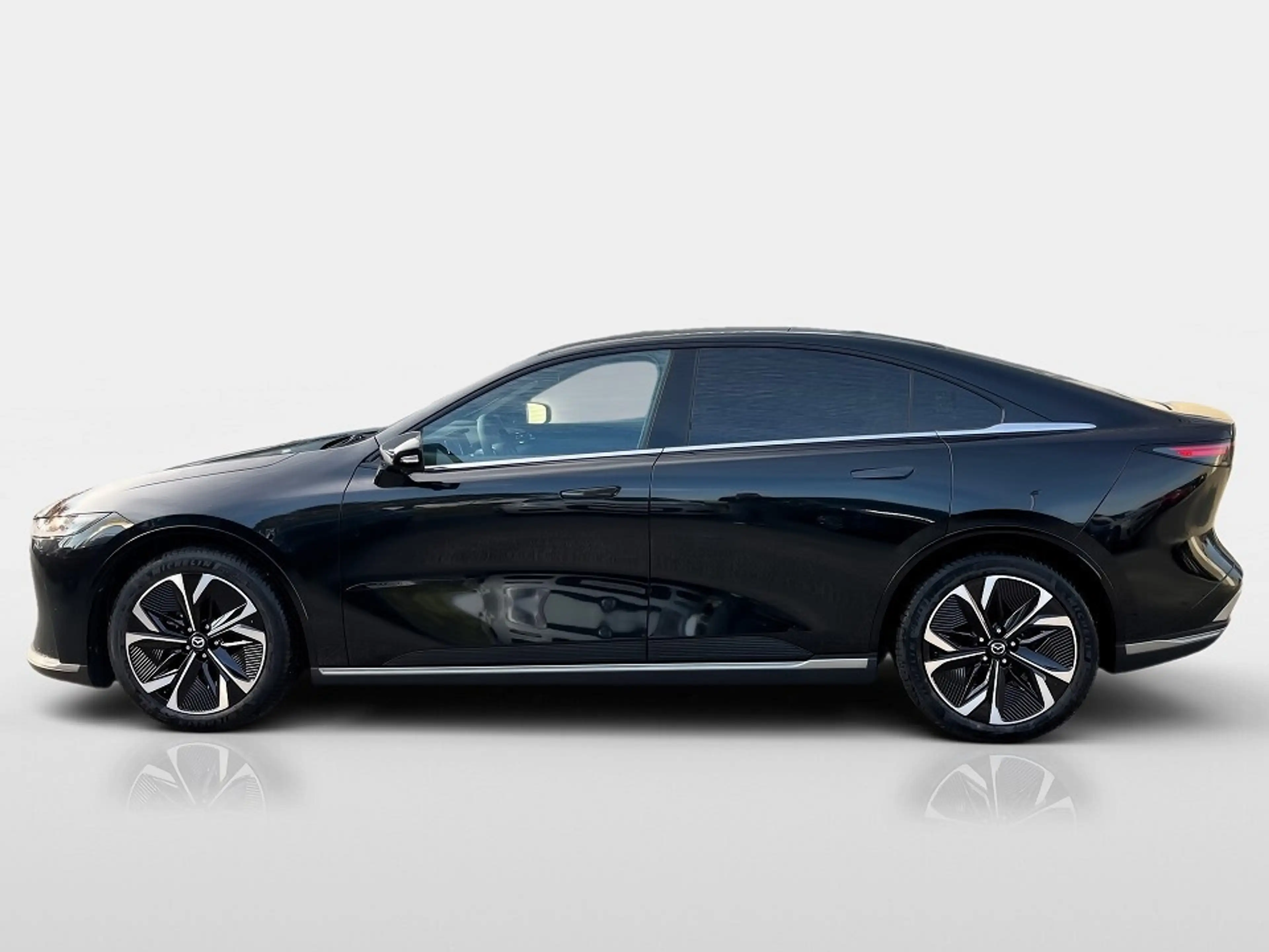 Mazda 6e 5HB EV 258ps AT RWD Takumi — photo 6