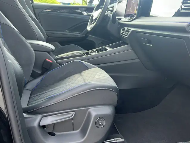 Volkswagen Tiguan view 19
