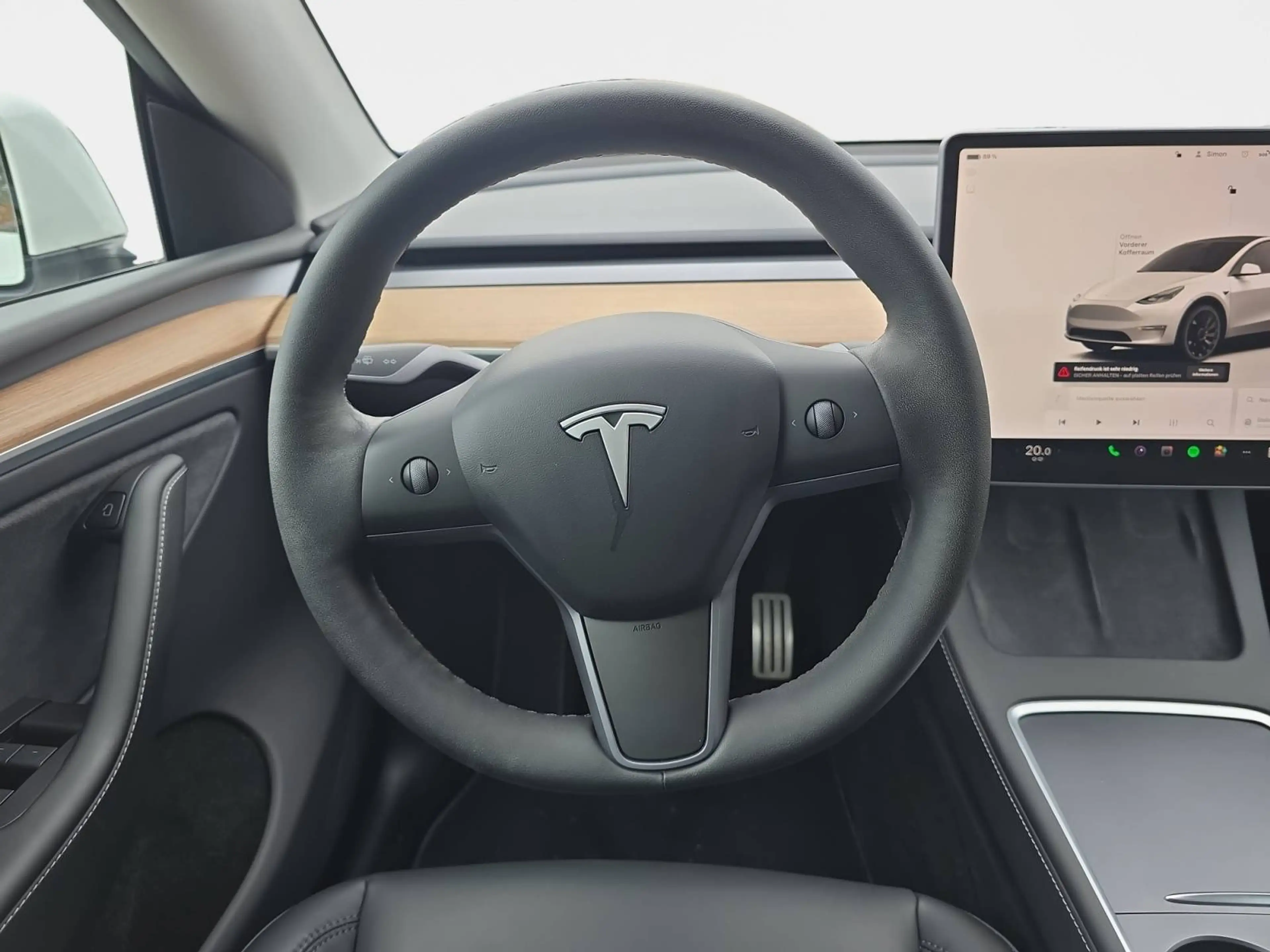 Tesla Model Y Performance Dual AWD — photo 13