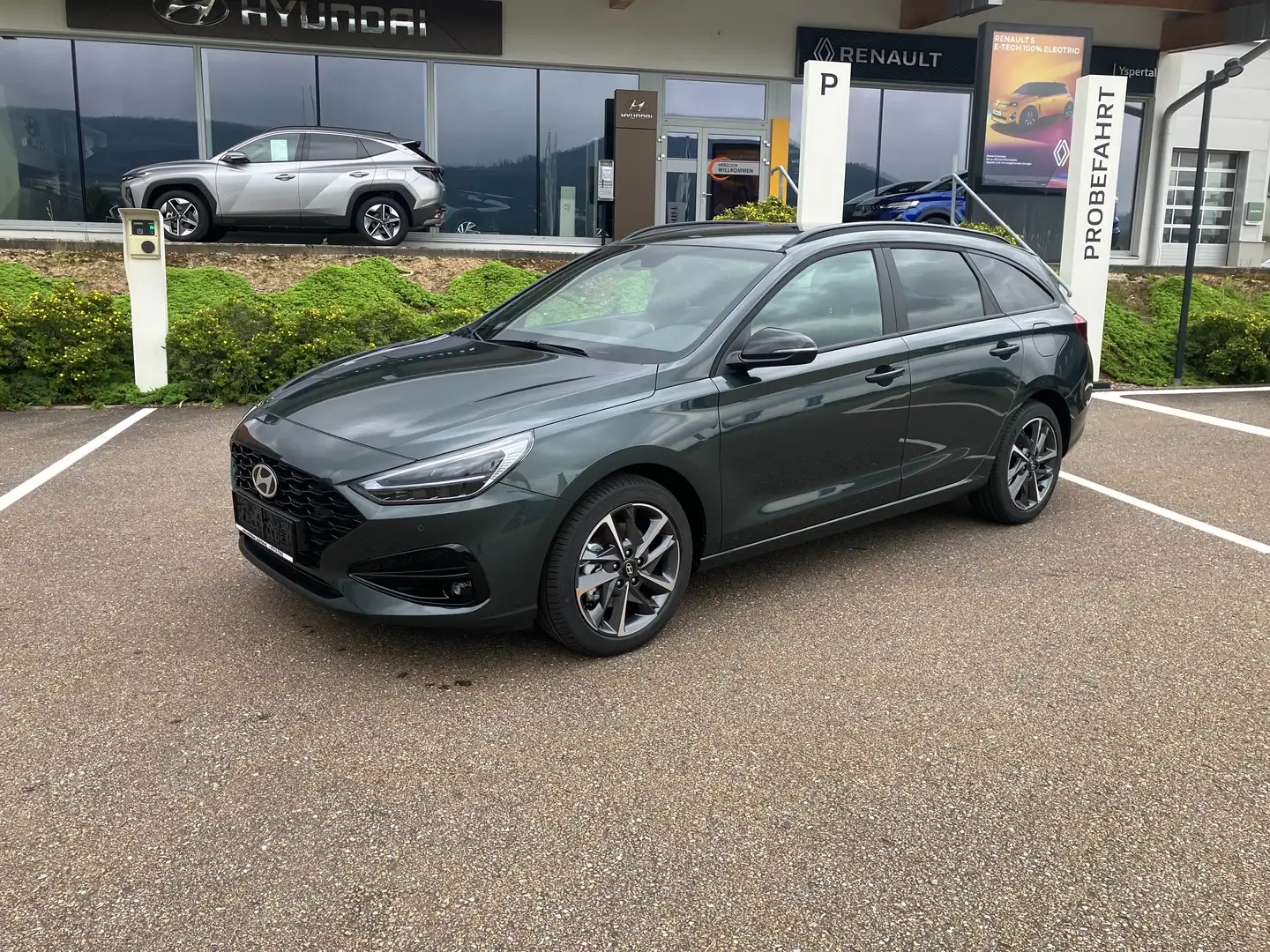 Hyundai i30 Kombi 1,0 TGDI Go Plus Grün - 1