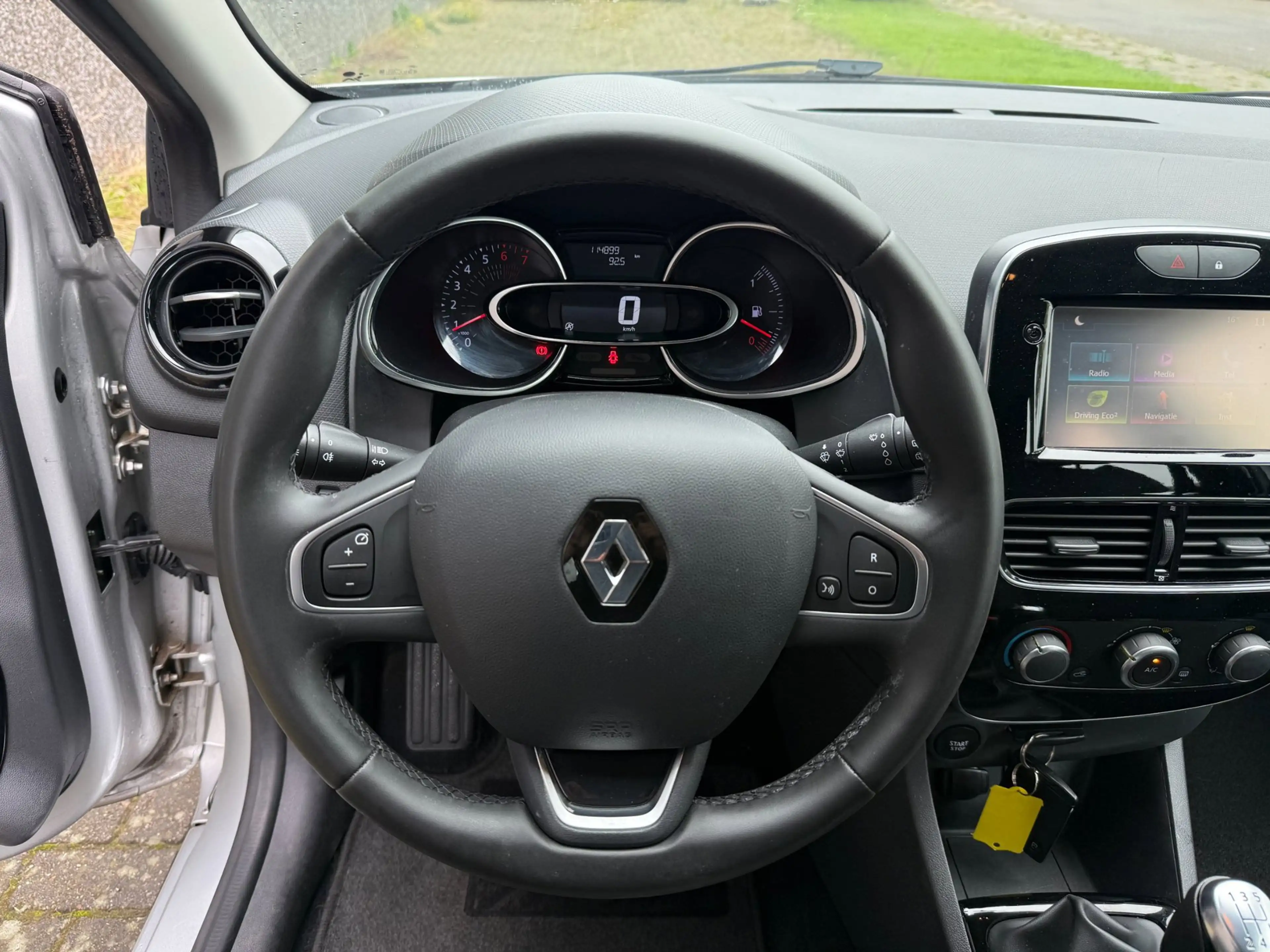 Renault Clio 0.9 TCe Zen/Dealer OH/2de eigen/APK tot 06-2027! — photo 12