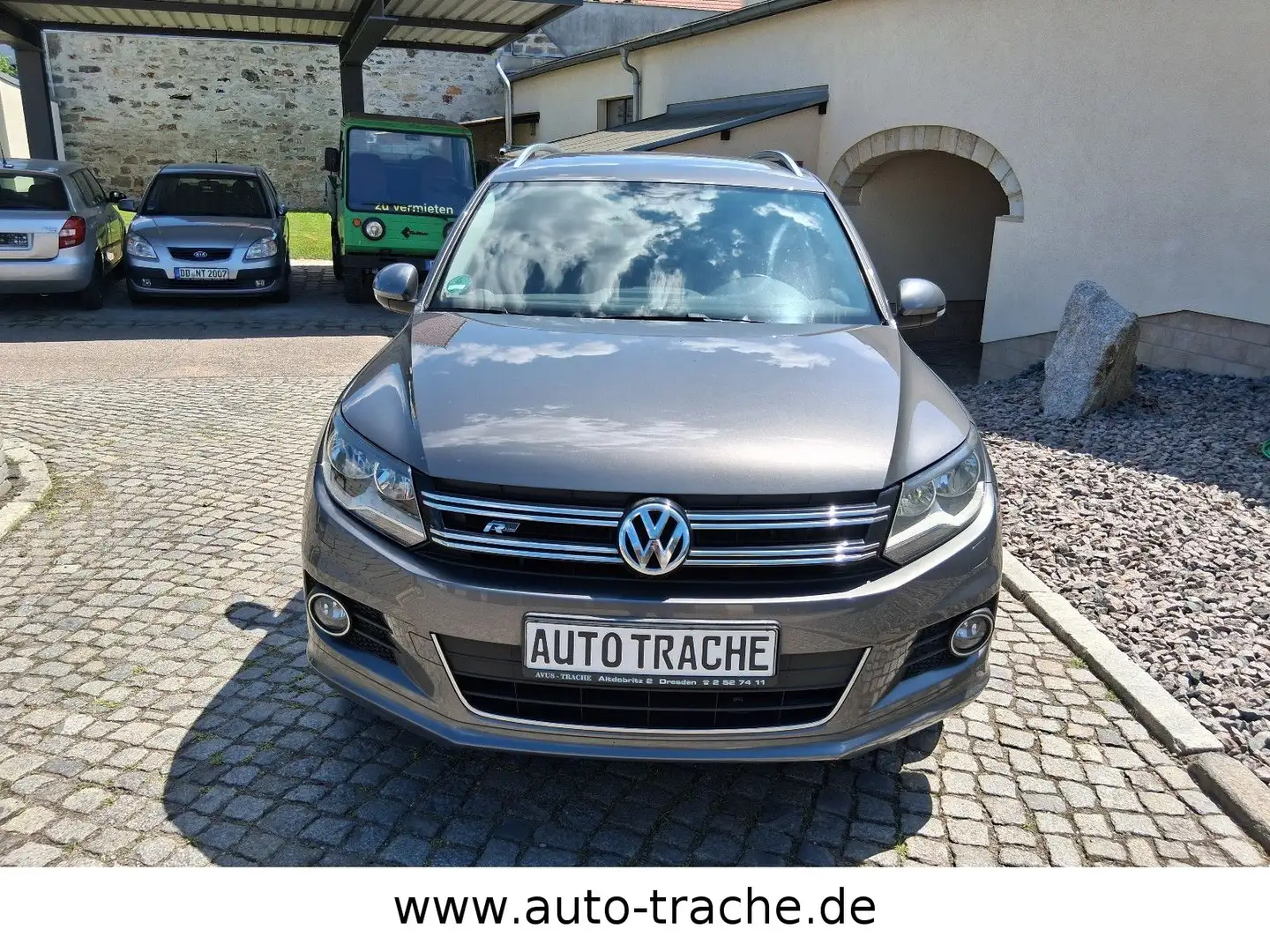 Volkswagen Tiguan Sport & Style R - Line SH SR + WR Gris - 2