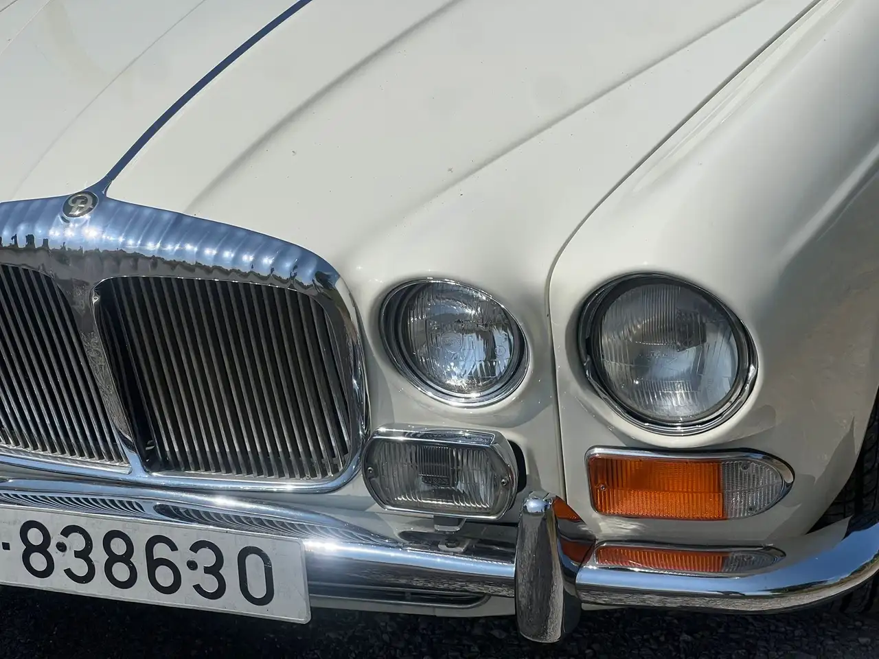 Jaguar XJ6 4.2 Daimler Sovereign Serie 1 Manual, foto 5