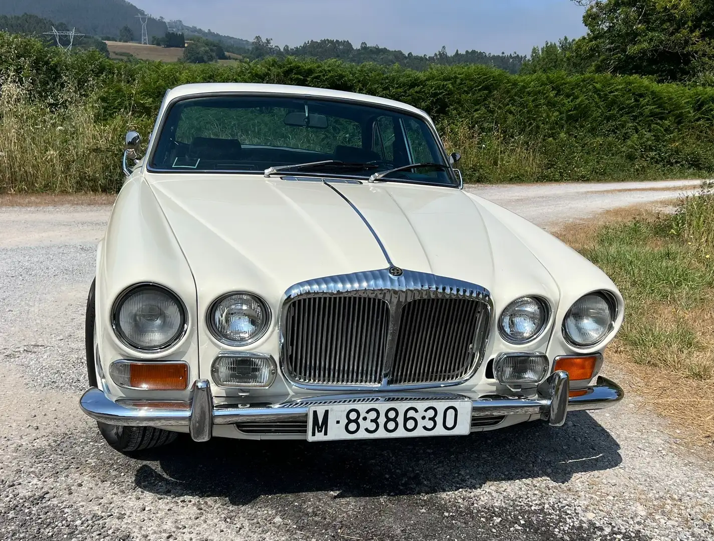 Jaguar XJ6 4.2 Daimler Sovereign Serie 1 Manual - 1