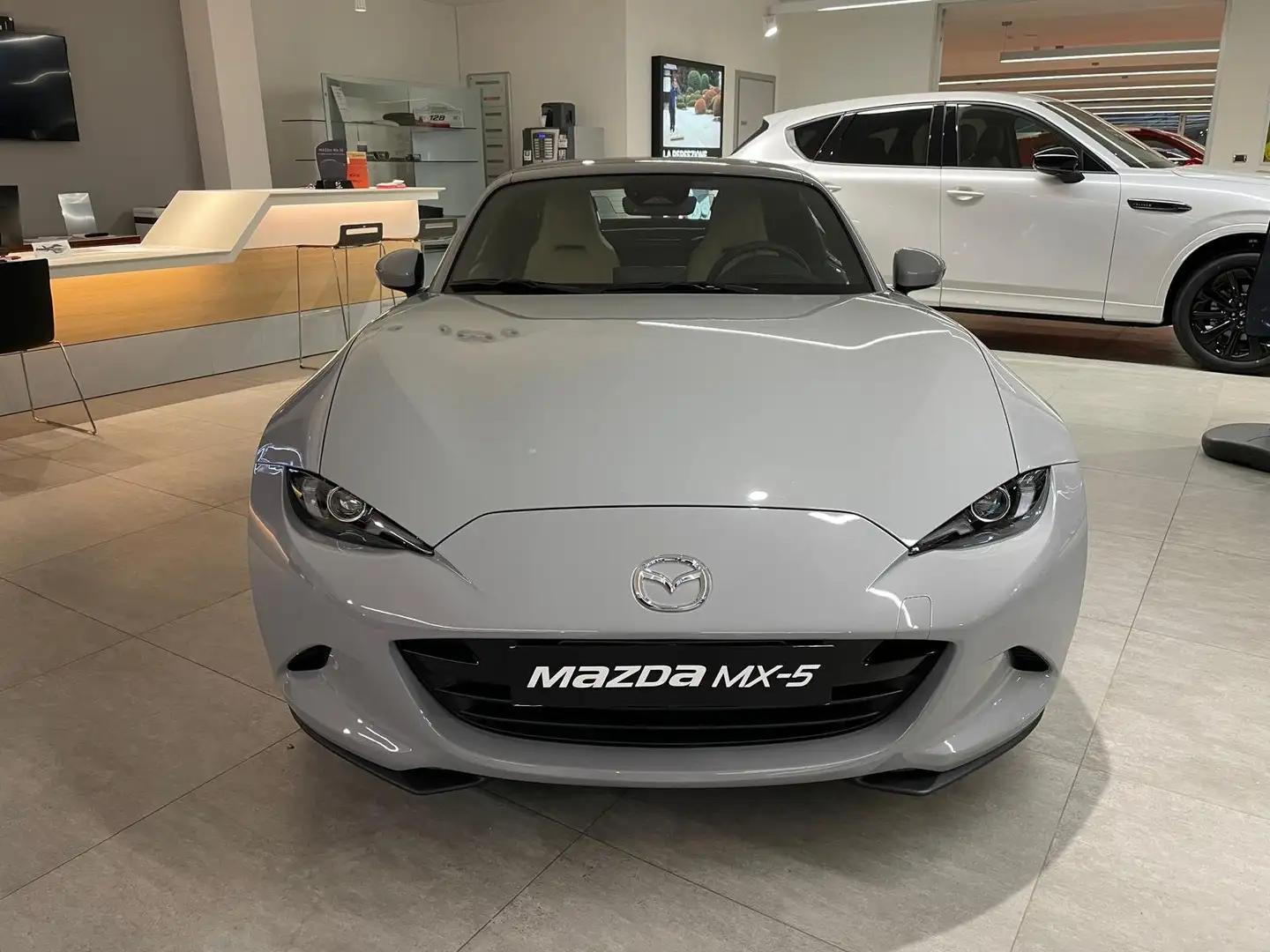 Mazda MX-5 1.5 benzina 132cv KAZARI , NUOVA DA IMMATRICOLARE Grigio - 2