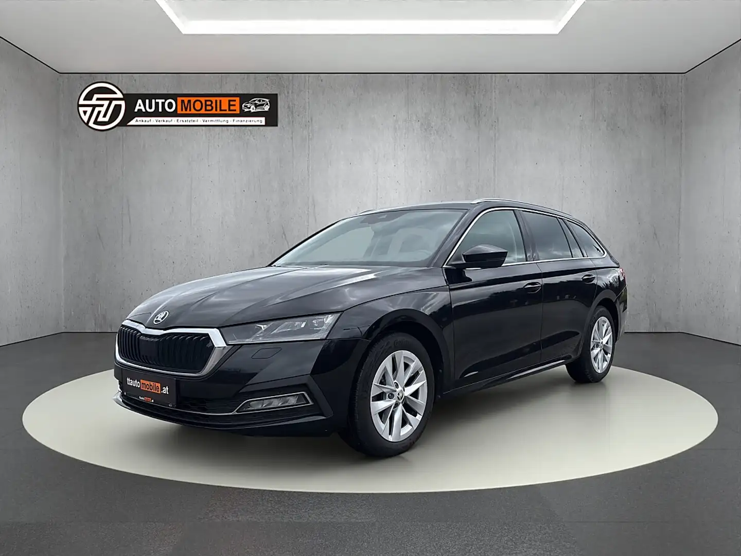 Skoda Octavia 1,5 TSI e-TEC Style DSG Schwarz - 1