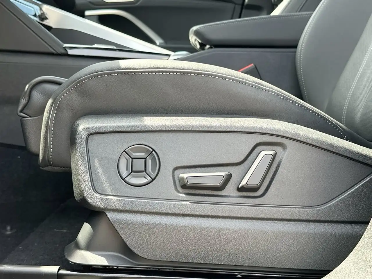 Audi Q5 снимка Audi Q5