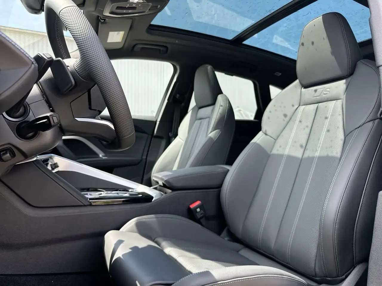 Audi Q5 снимка Audi Q5
