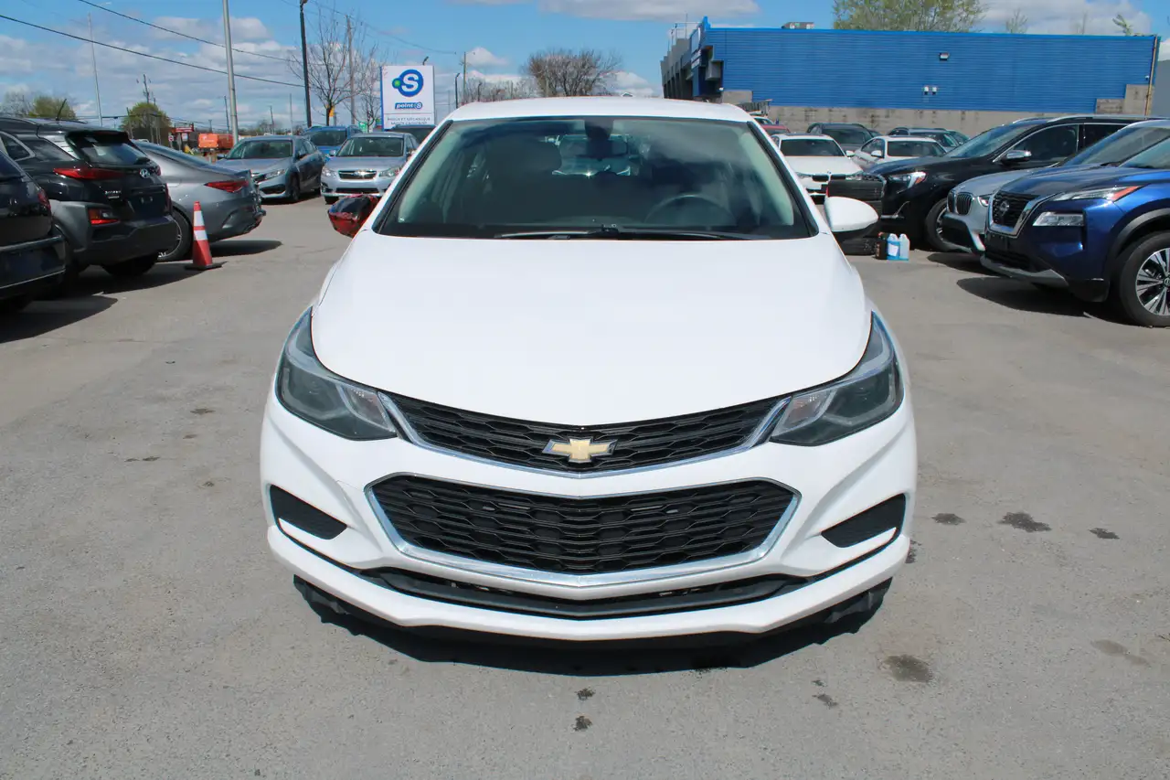 Chevrolet Cruze снимка Chevrolet Cruze