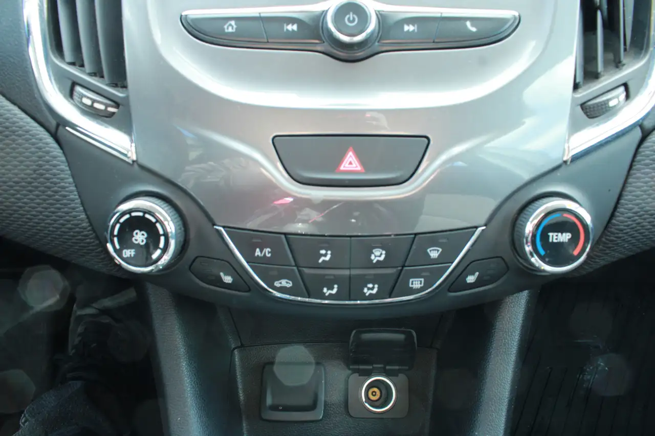 Chevrolet Cruze снимка Chevrolet Cruze