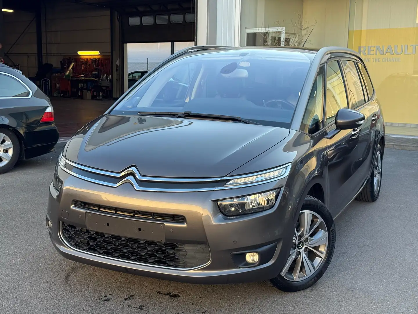 Citroen C3 Picasso Exclusive1.6HDI 85KW Euro6B 5 PLACES Année 2016 Gris - 1