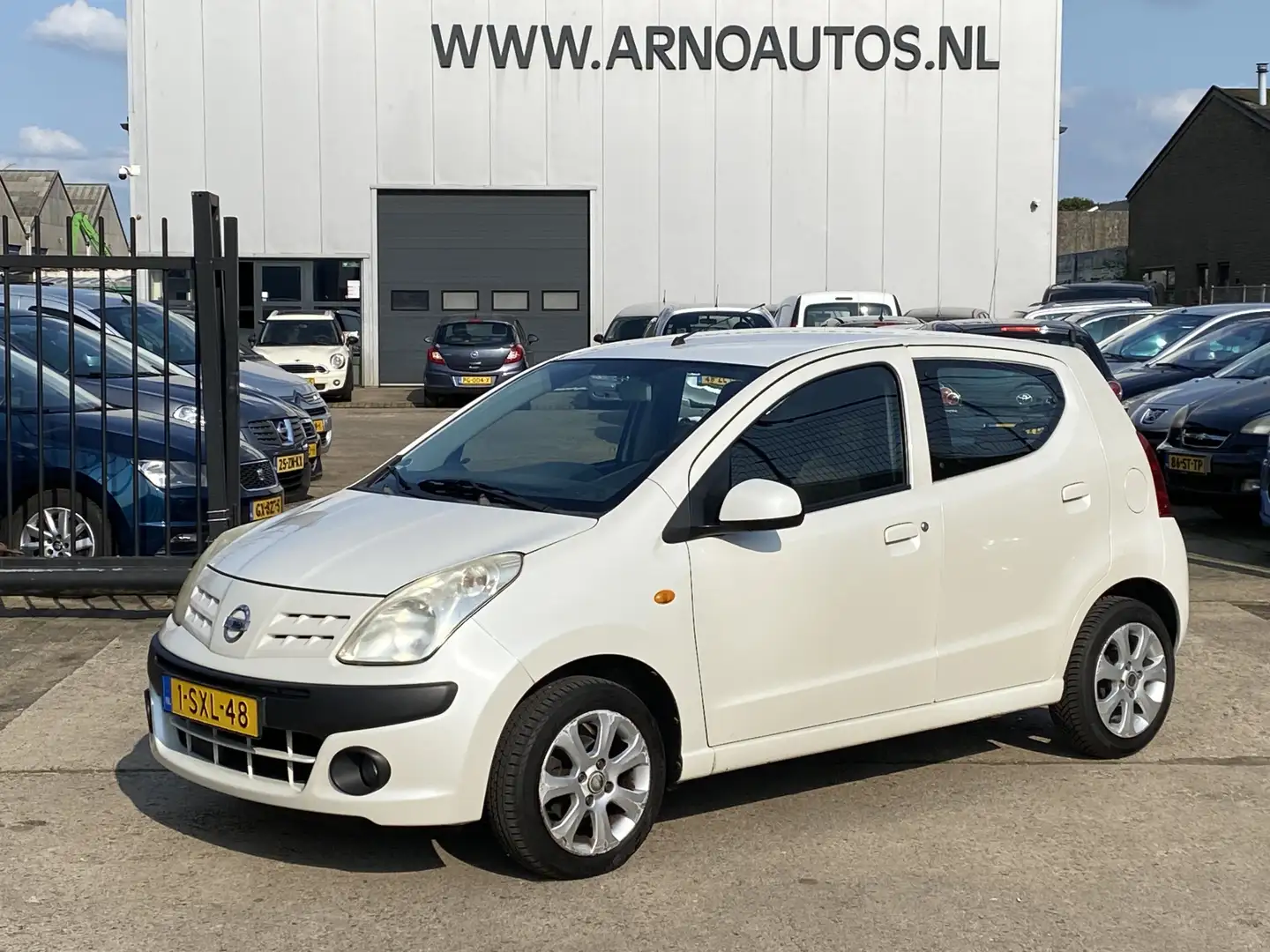 Nissan Pixo 1.0 Acenta 5-DEURS, PARELMOER WIT, APK TOT 01-08-2 Blanc - 1