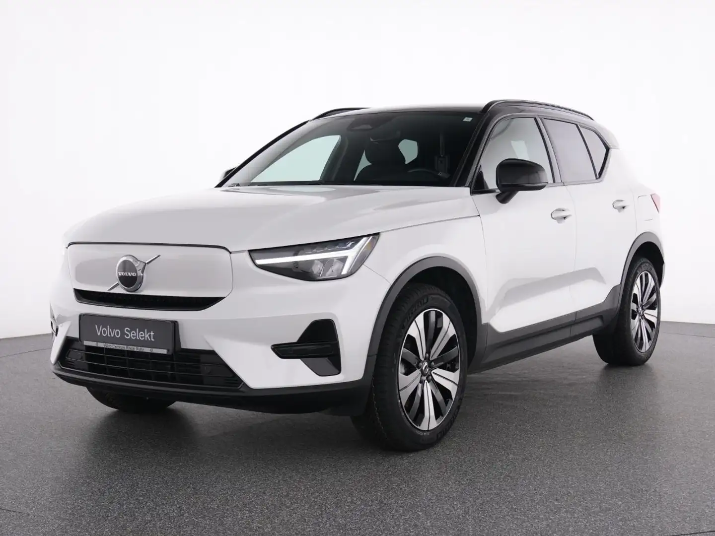 Volvo XC40 PURE ELECTRIC CORE CORE STANDHZ+KAMERA+MET+LM19+ Weiß - 2