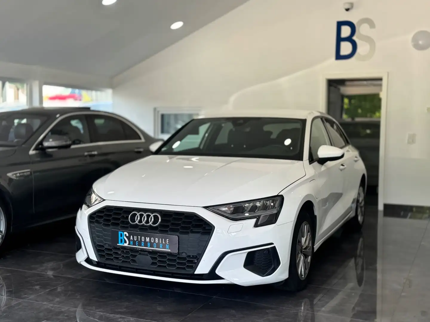 Audi A3 Sportback 40 TFSIe/Virtual/Navi/LED/Ambiente Weiß - 2