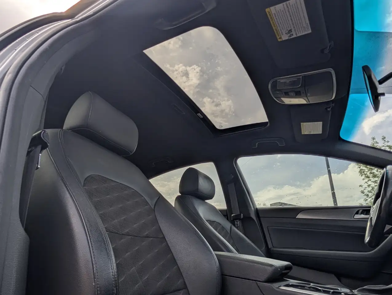 Hyundai SONATA снимка Hyundai SONATA