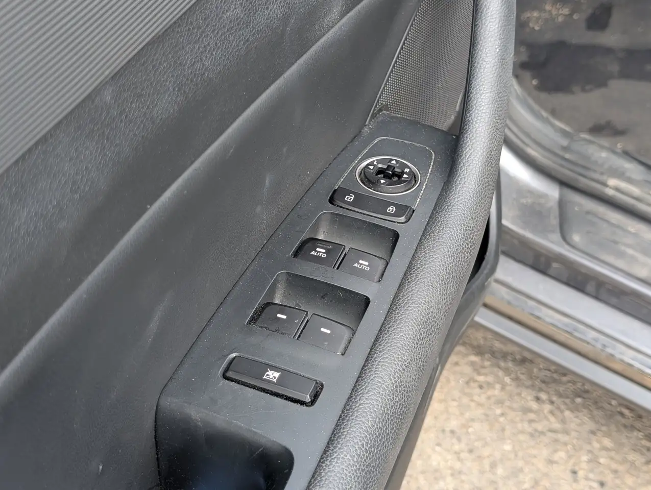 Hyundai SONATA снимка Hyundai SONATA